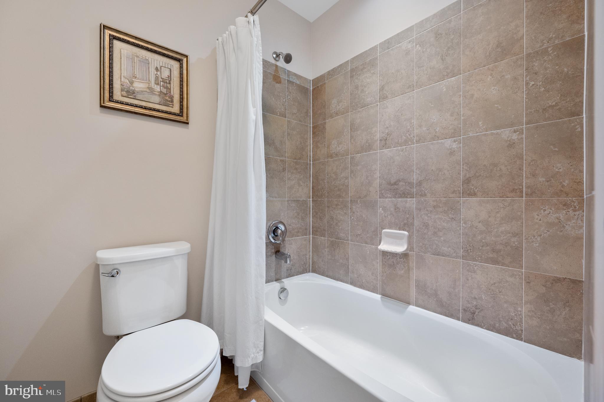 GRANDE AT MUIRWOOD H - Residential