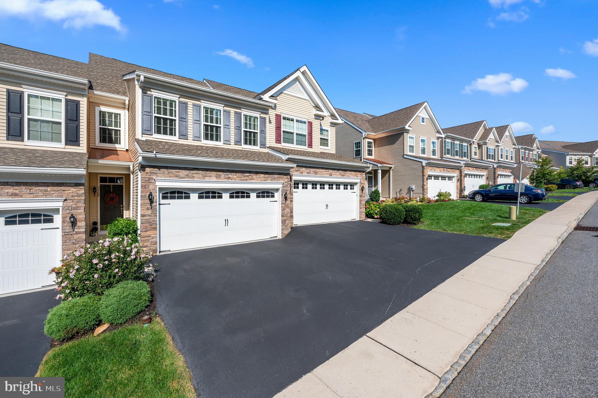 GRANDE AT MUIRWOOD H - Residential