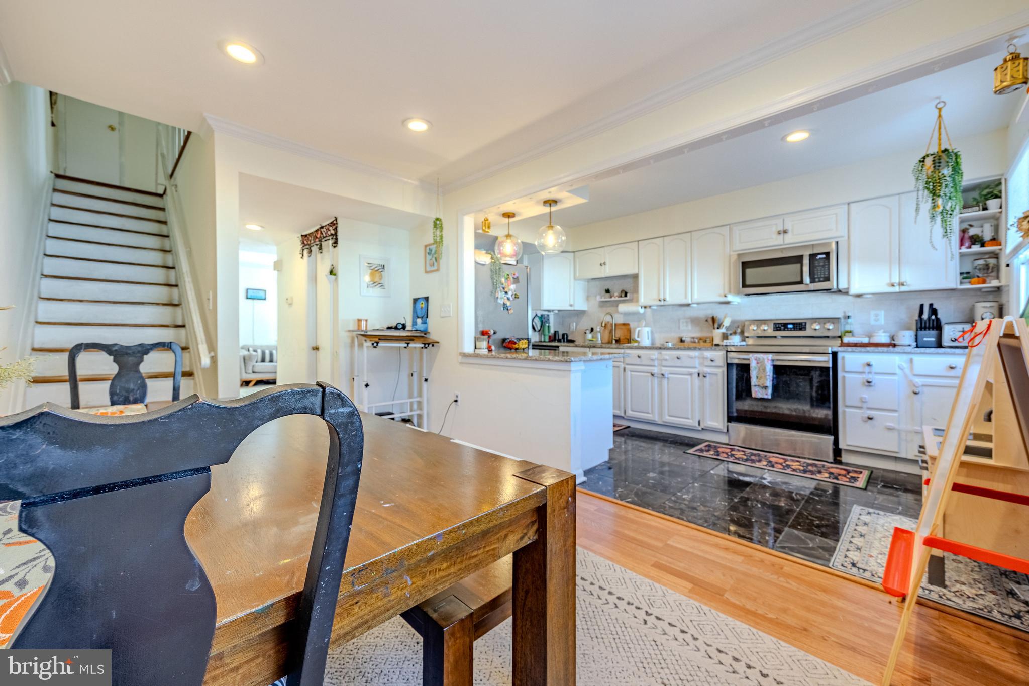 DALE CITY - Residential