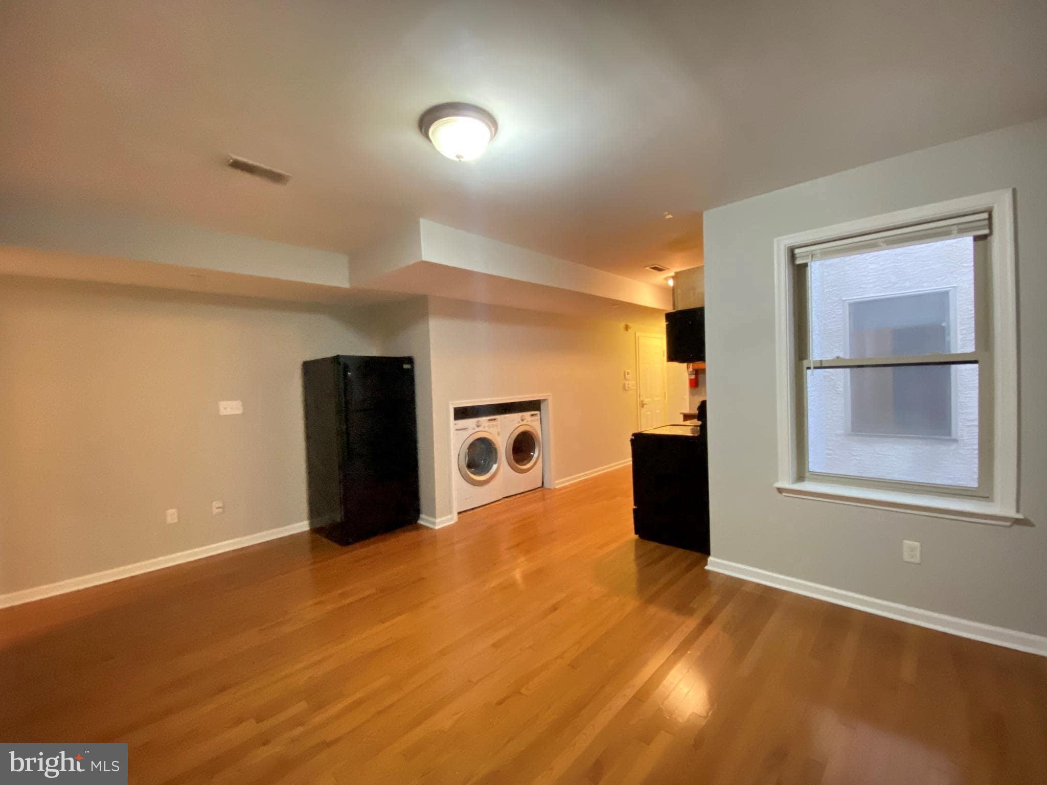 TEMPLE UNIVERSITY - Residential Lease