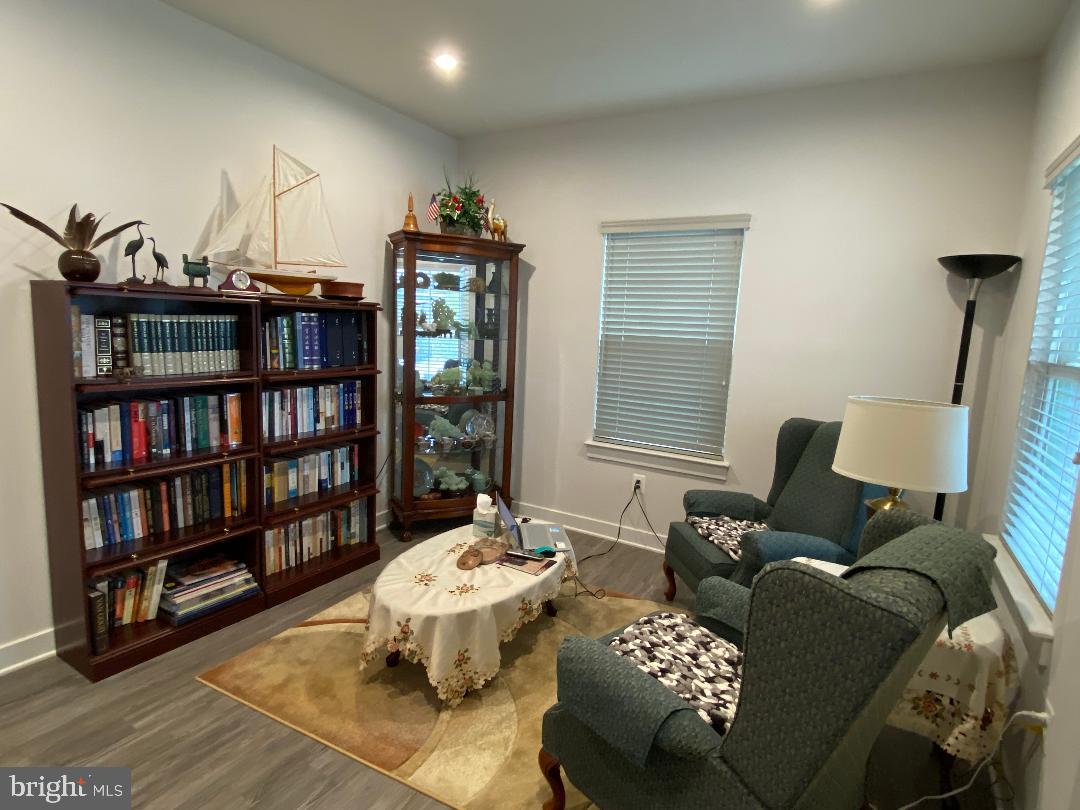 8212 HICKORY HOLLOW DRIVE