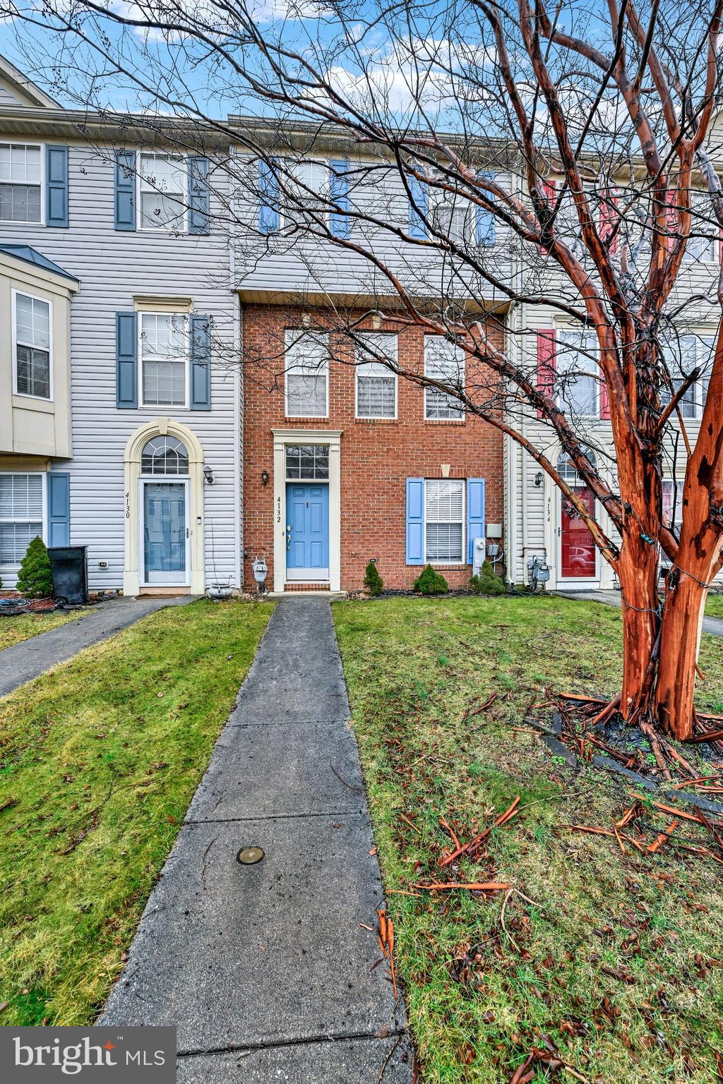 CARROLLWOOD MANOR - Residential