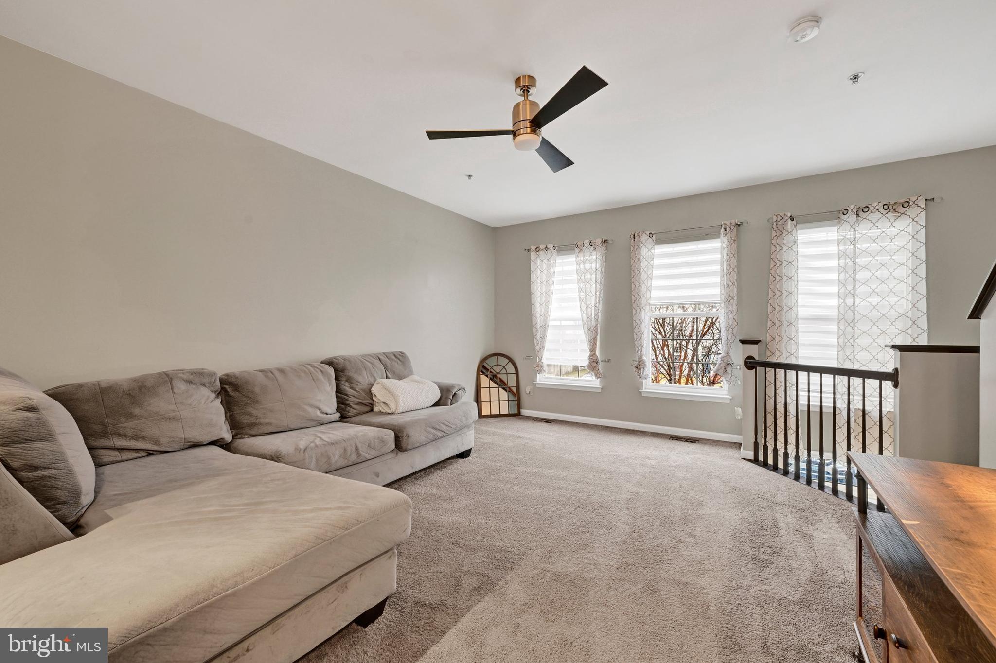 CARROLLWOOD MANOR - Residential