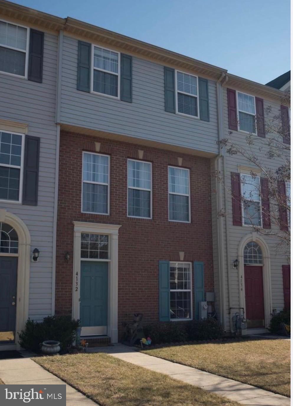 CARROLLWOOD MANOR - Residential