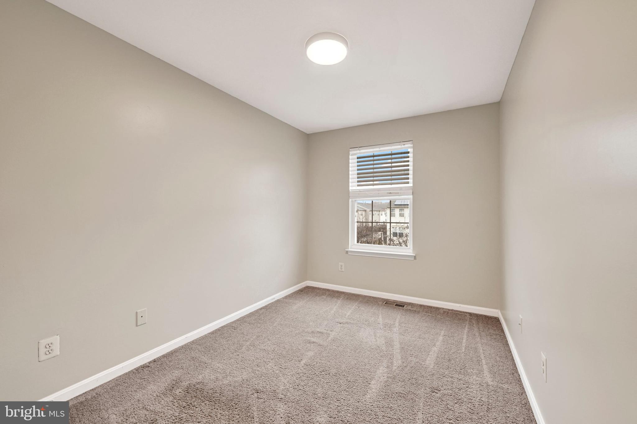 CARROLLWOOD MANOR - Residential