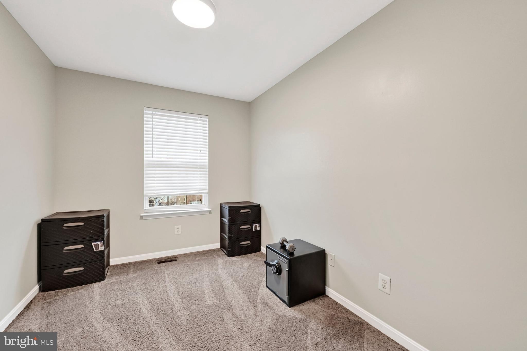 CARROLLWOOD MANOR - Residential