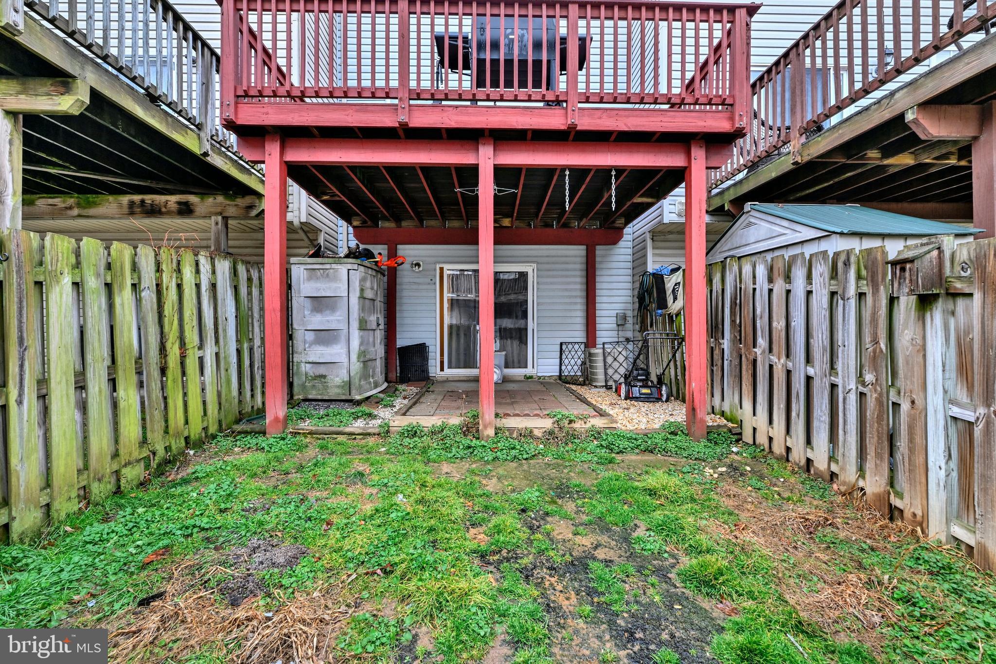 CARROLLWOOD MANOR - Residential