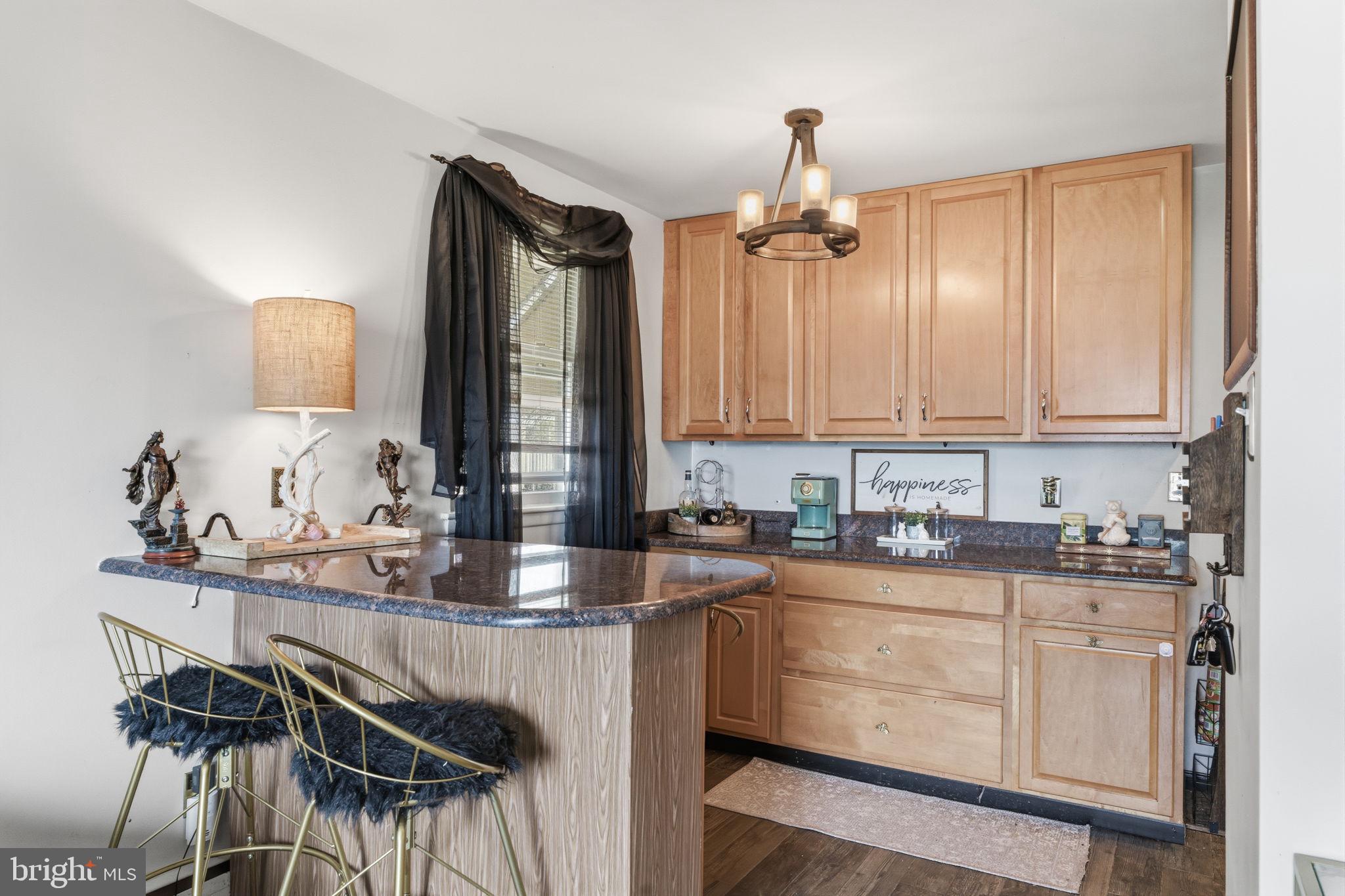 FOX CHASE - Residential