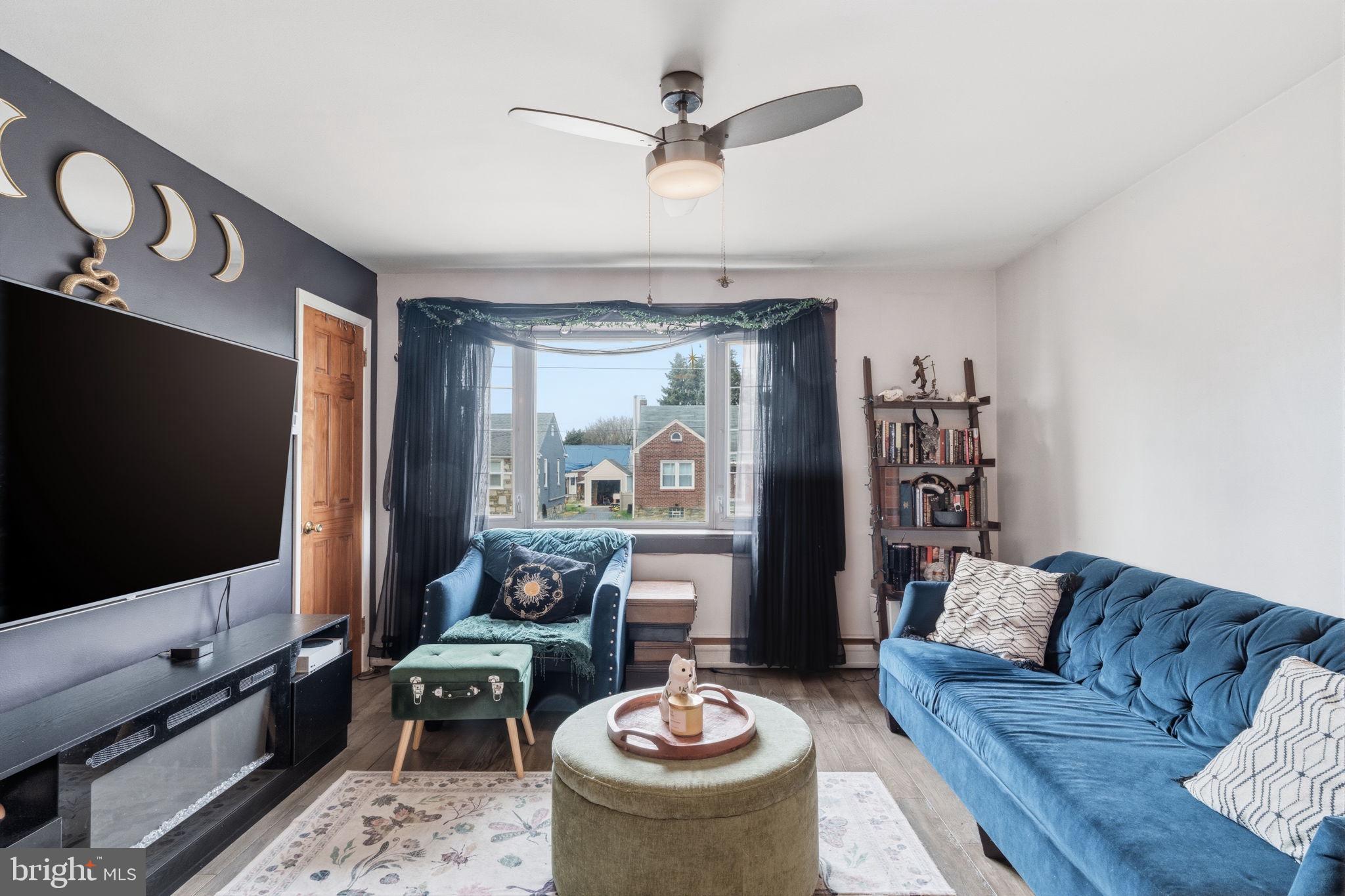 FOX CHASE - Residential