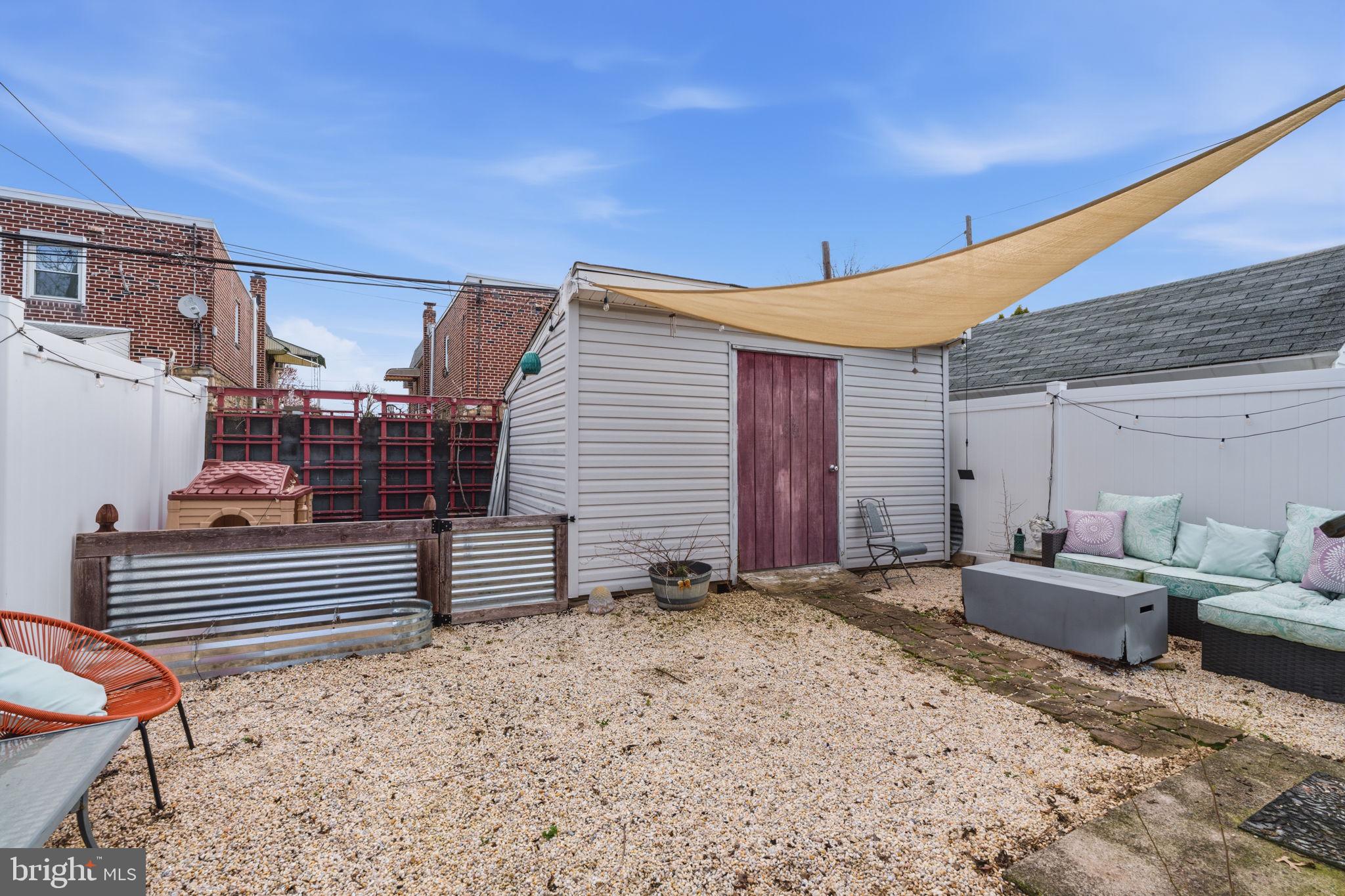 FOX CHASE - Residential