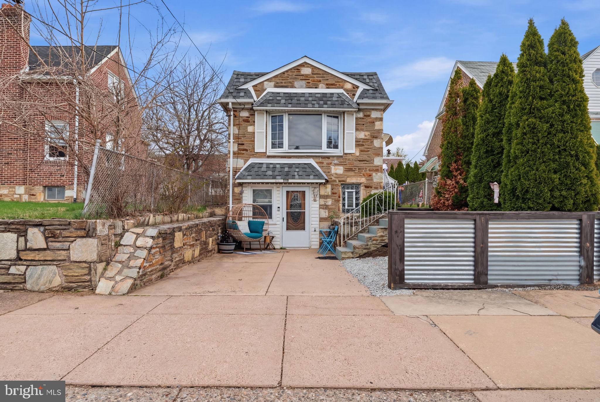 FOX CHASE - Residential