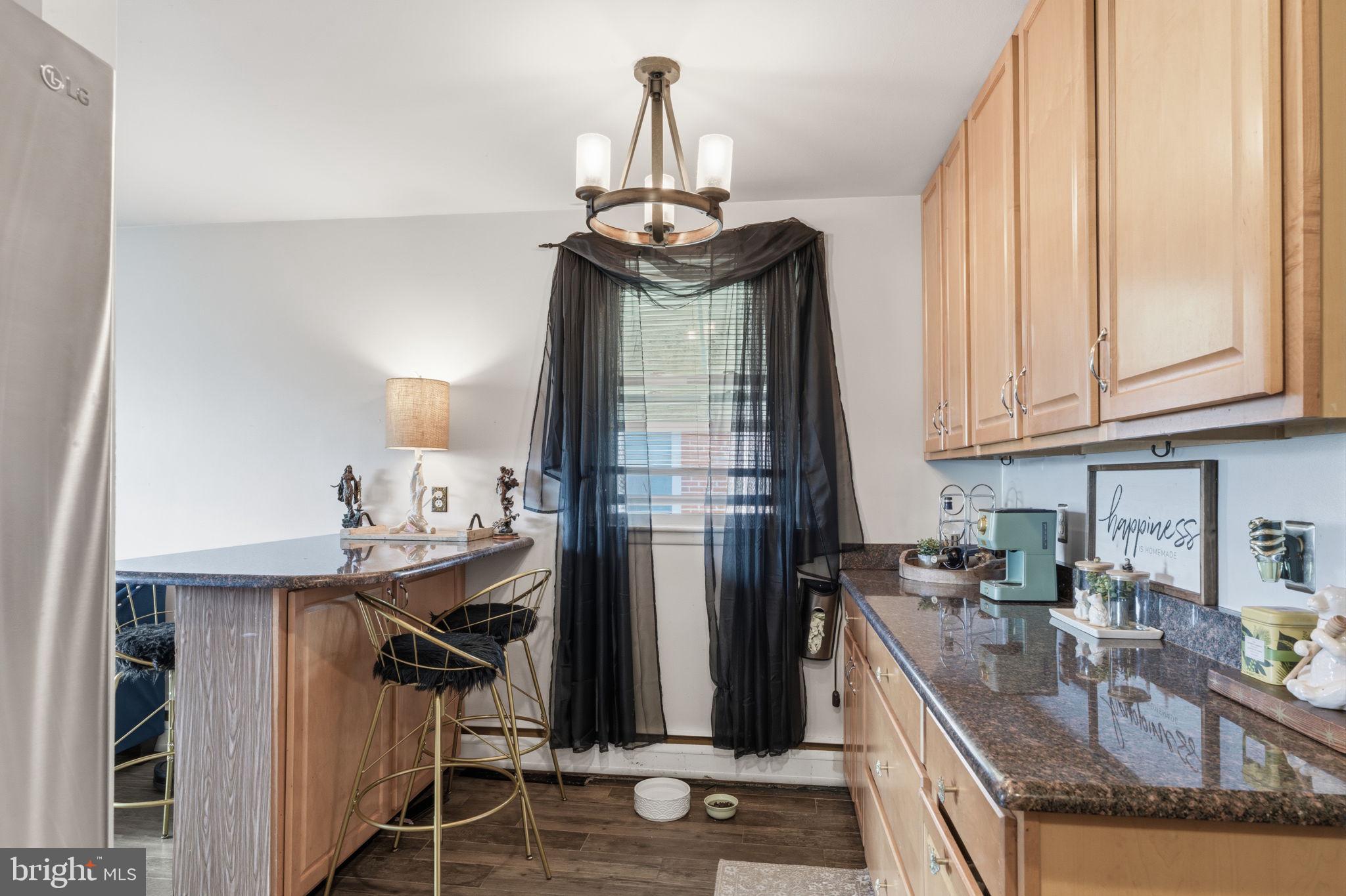 FOX CHASE - Residential