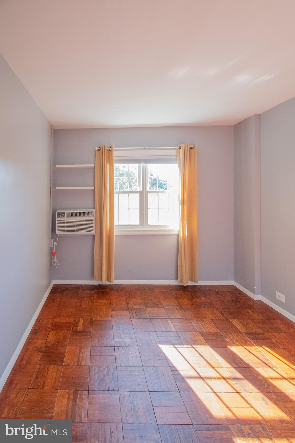 PARK  FAIRFAX - Residential