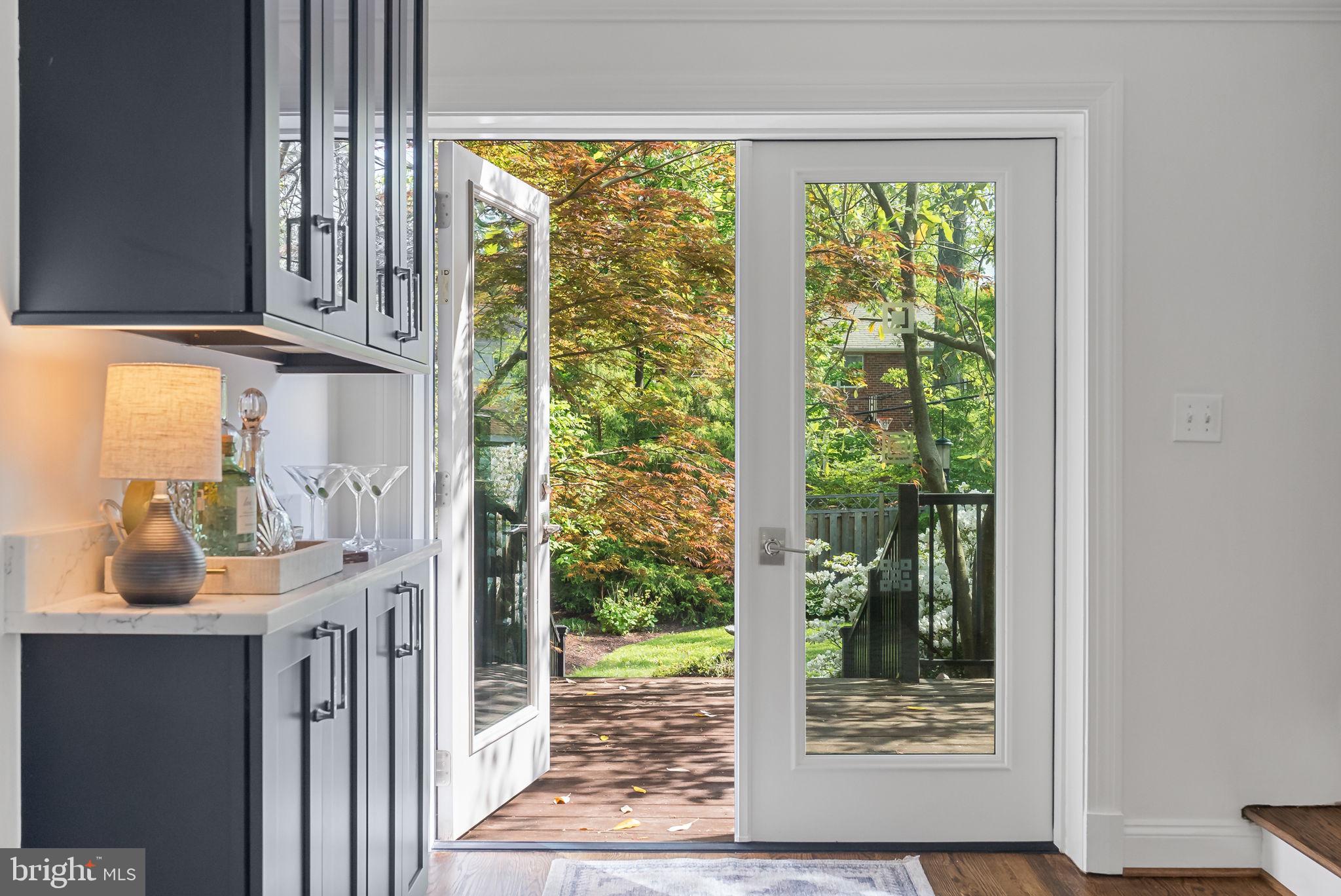 BEVERLY HILLS - Residential