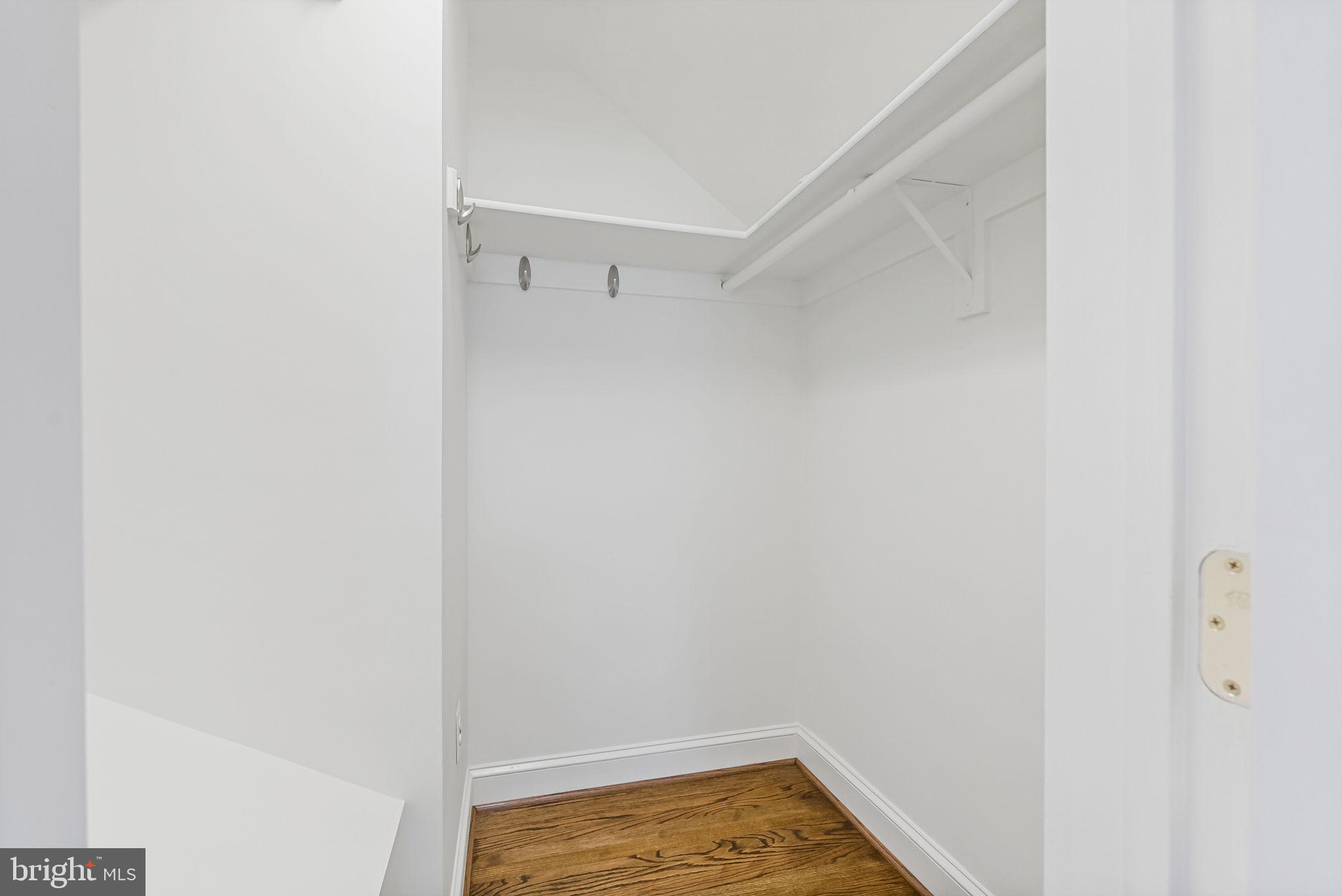 BEVERLY HILLS - Residential