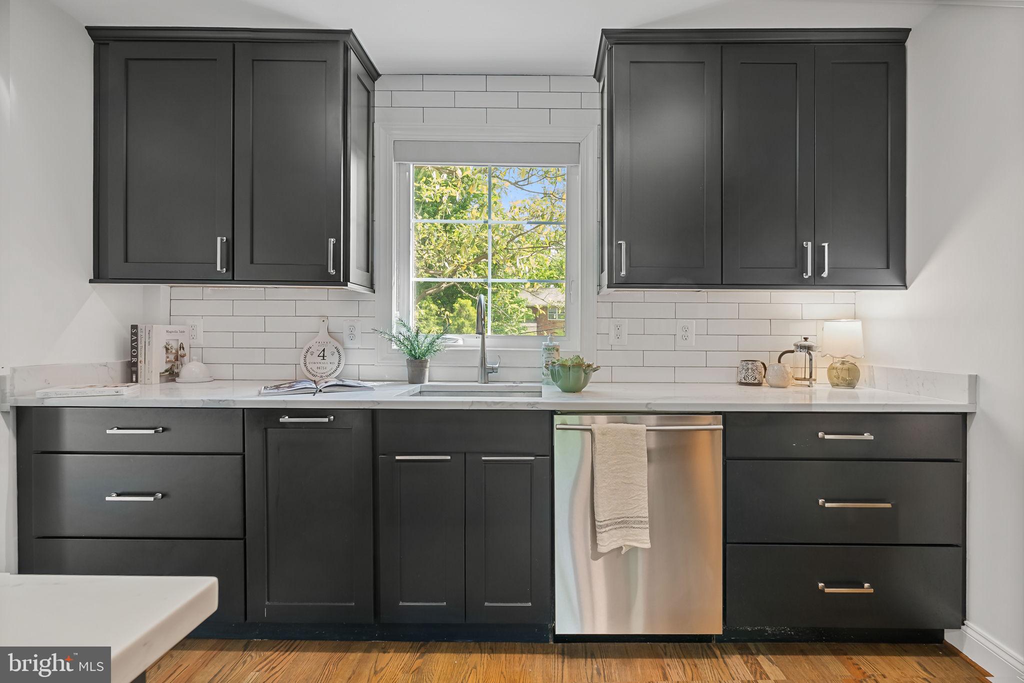 BEVERLY HILLS - Residential