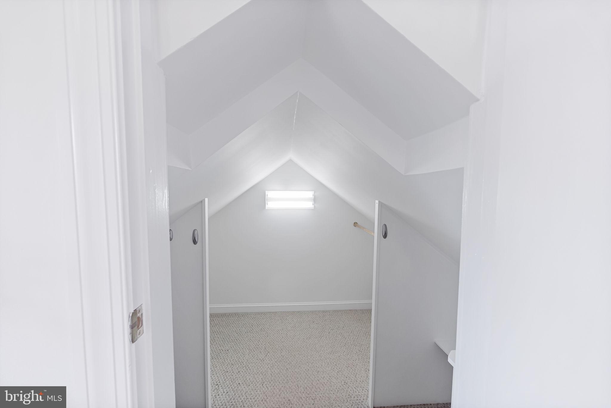 BEVERLY HILLS - Residential