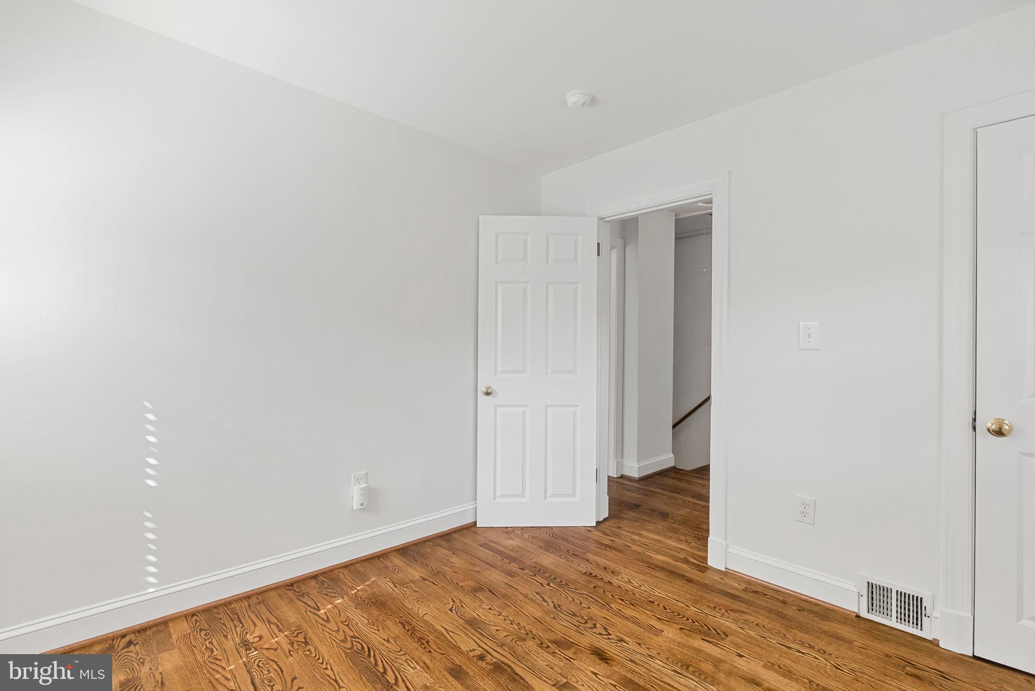 BEVERLY HILLS - Residential