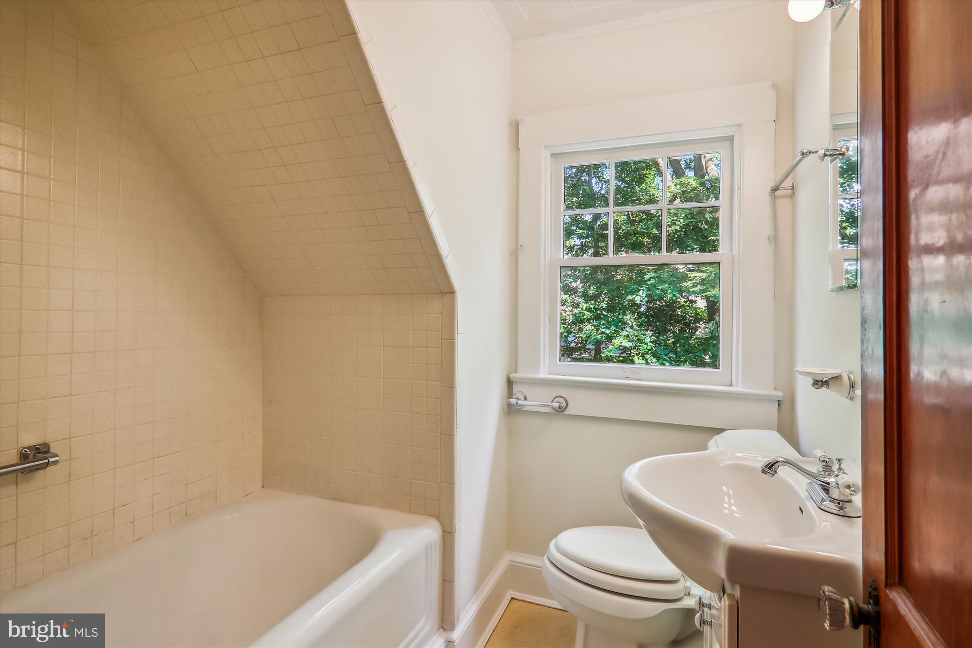 NICHOLS ADDN TO HYATTSVI - Residential