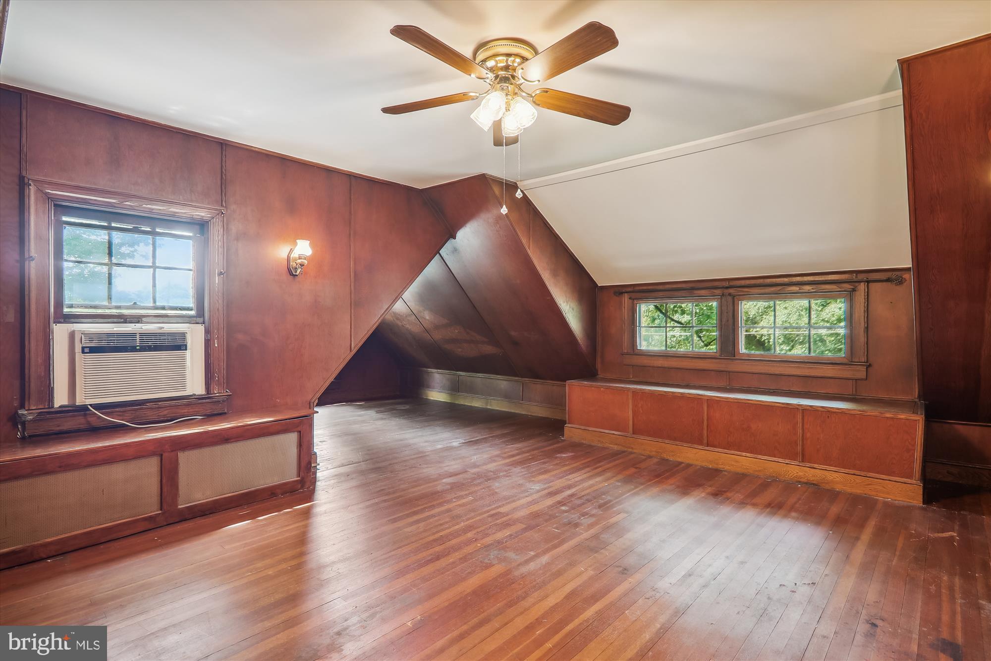 NICHOLS ADDN TO HYATTSVI - Residential