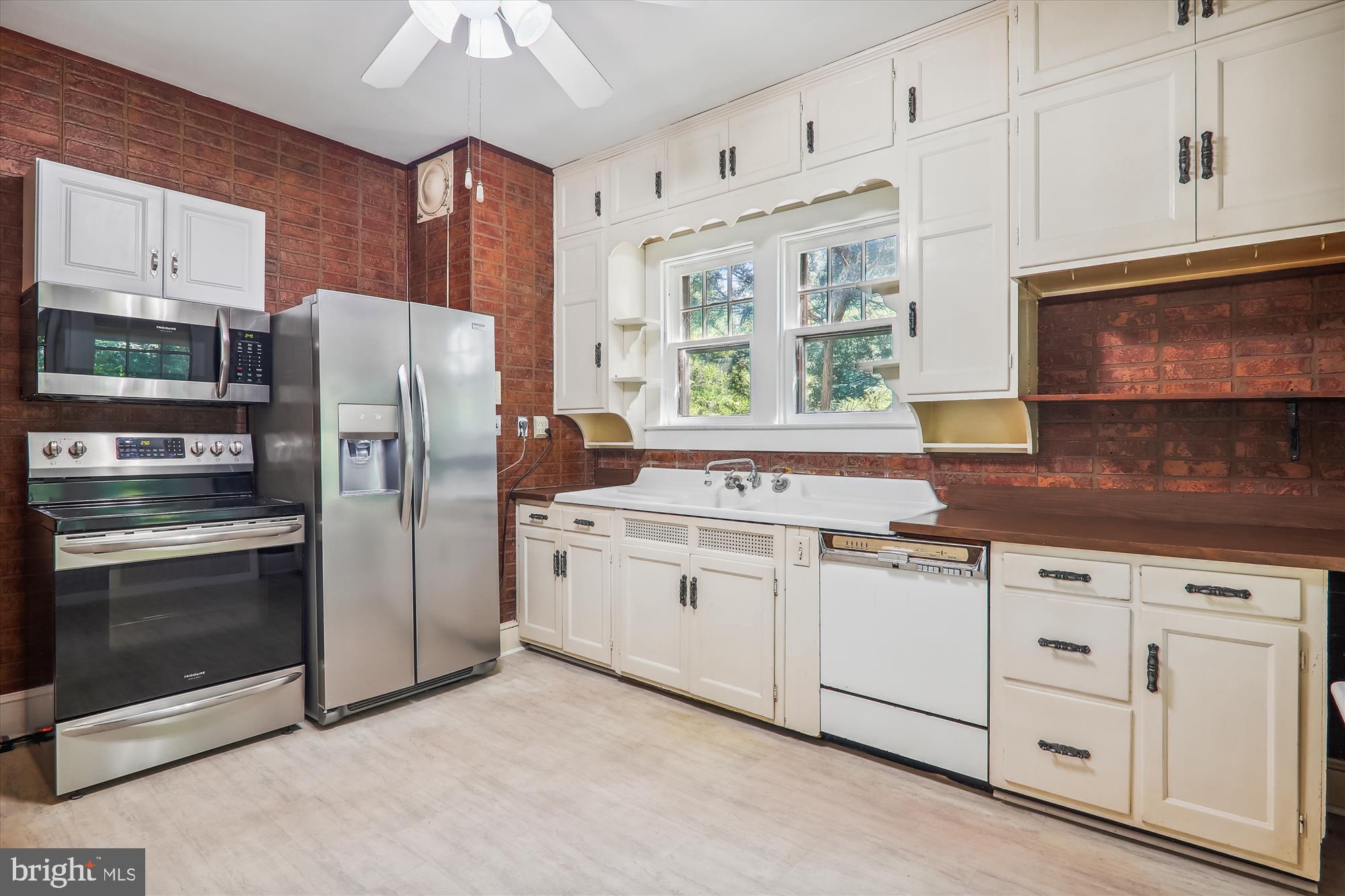 NICHOLS ADDN TO HYATTSVI - Residential