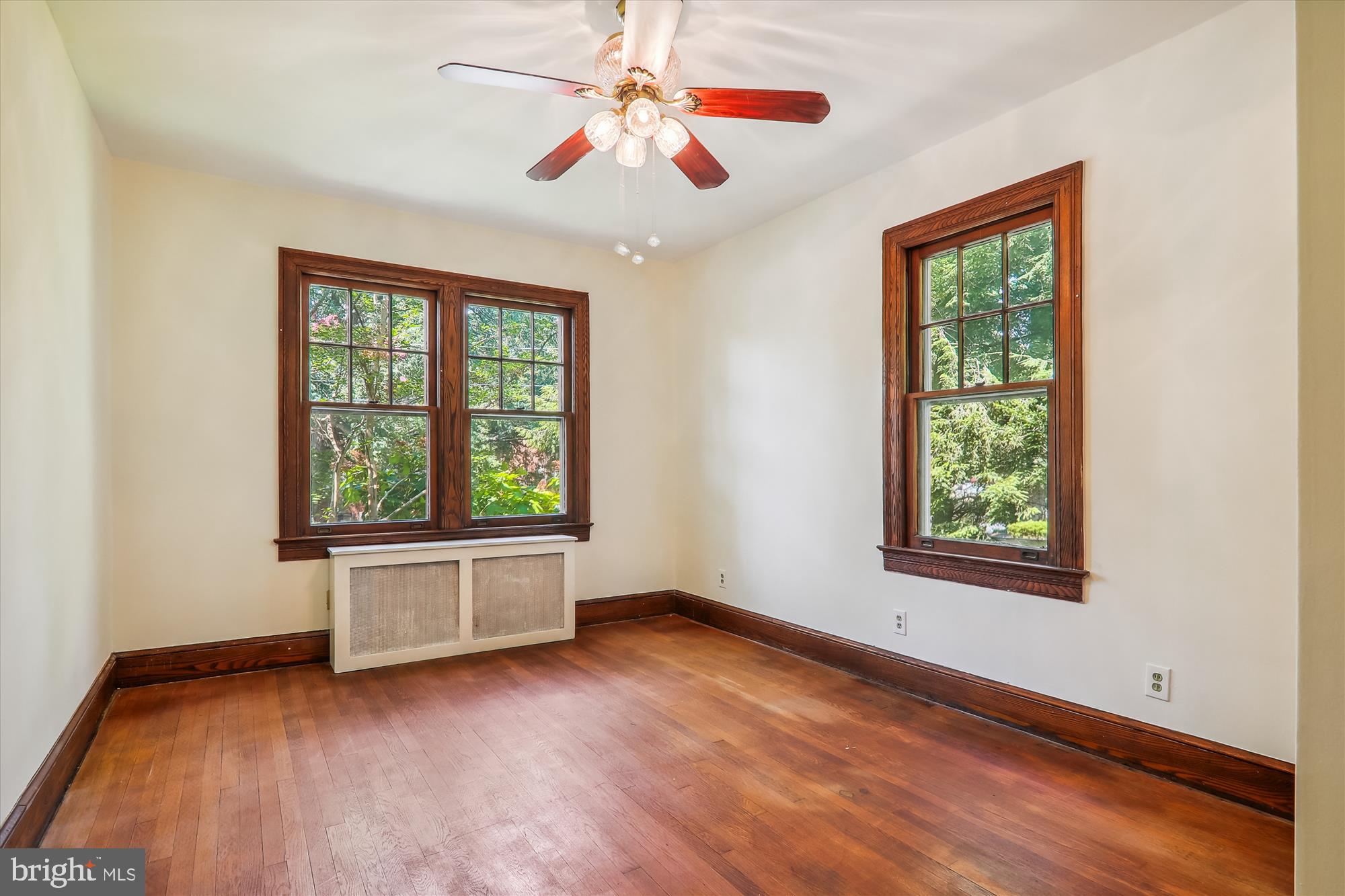 NICHOLS ADDN TO HYATTSVI - Residential