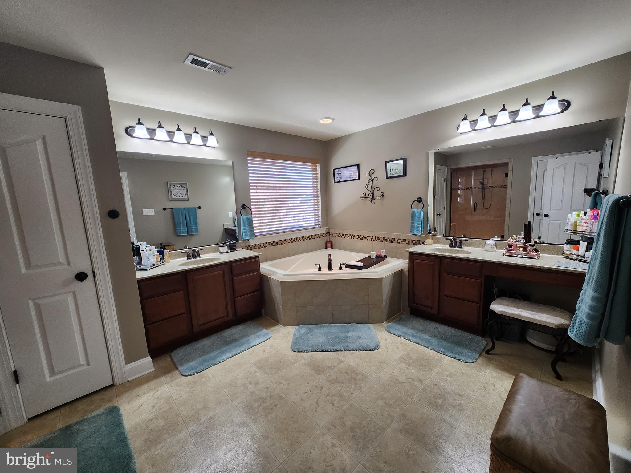 NORTH POINTE SUB - Residential