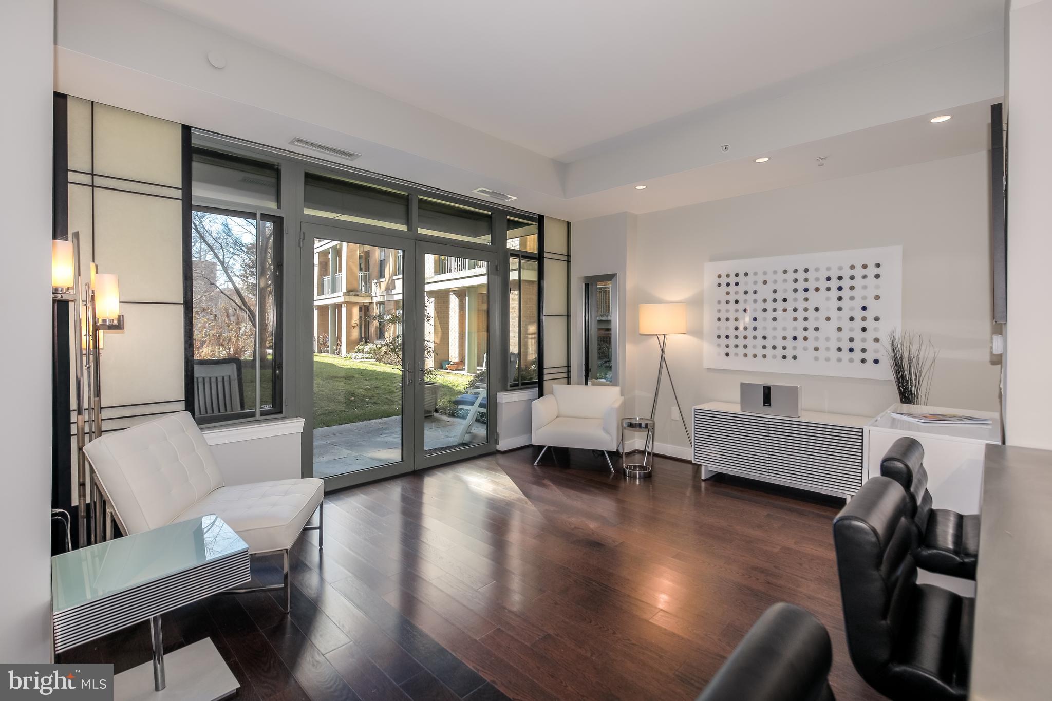 2425 L STREET NW 211