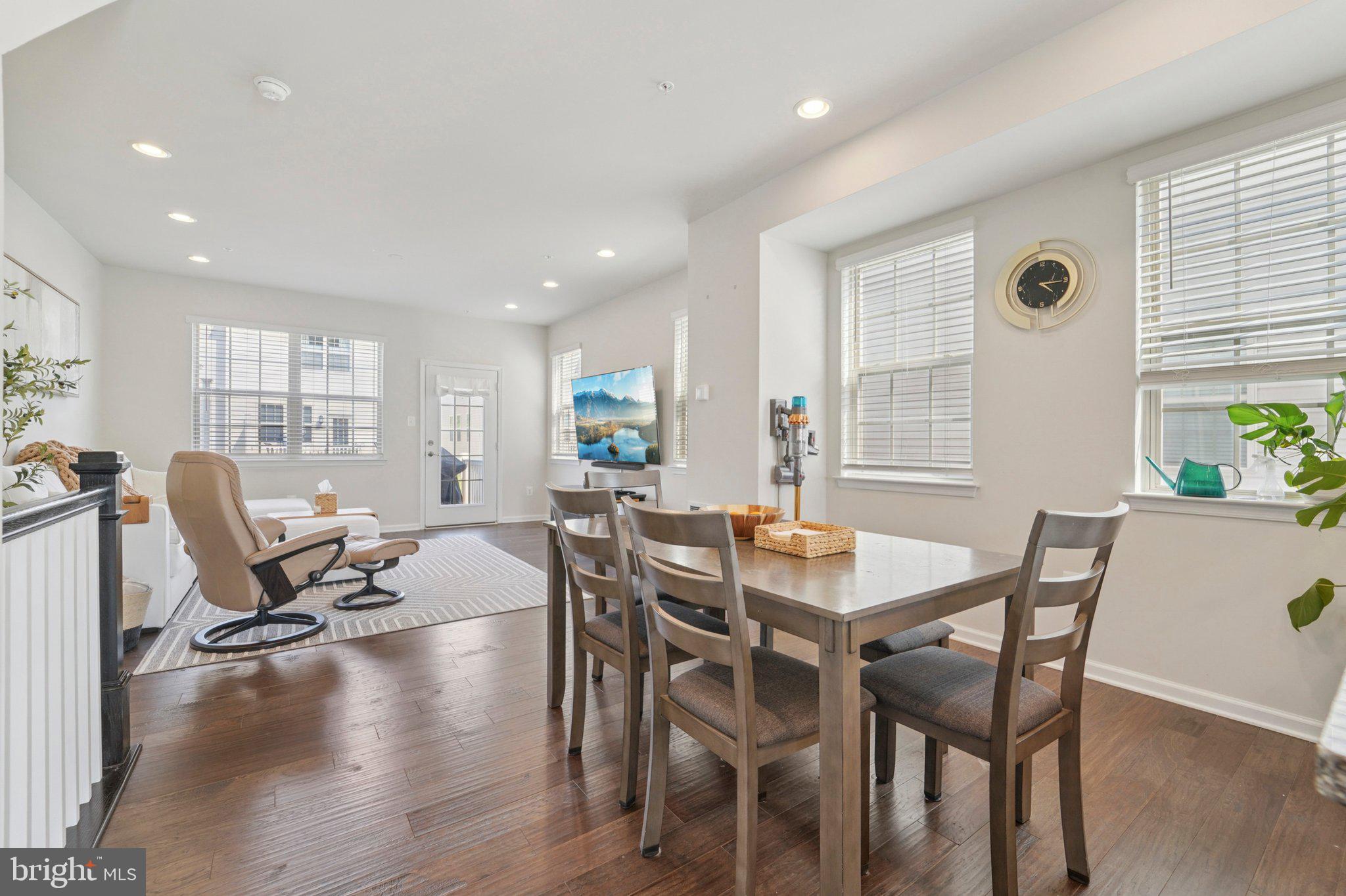 7812 ROSELLA LANE