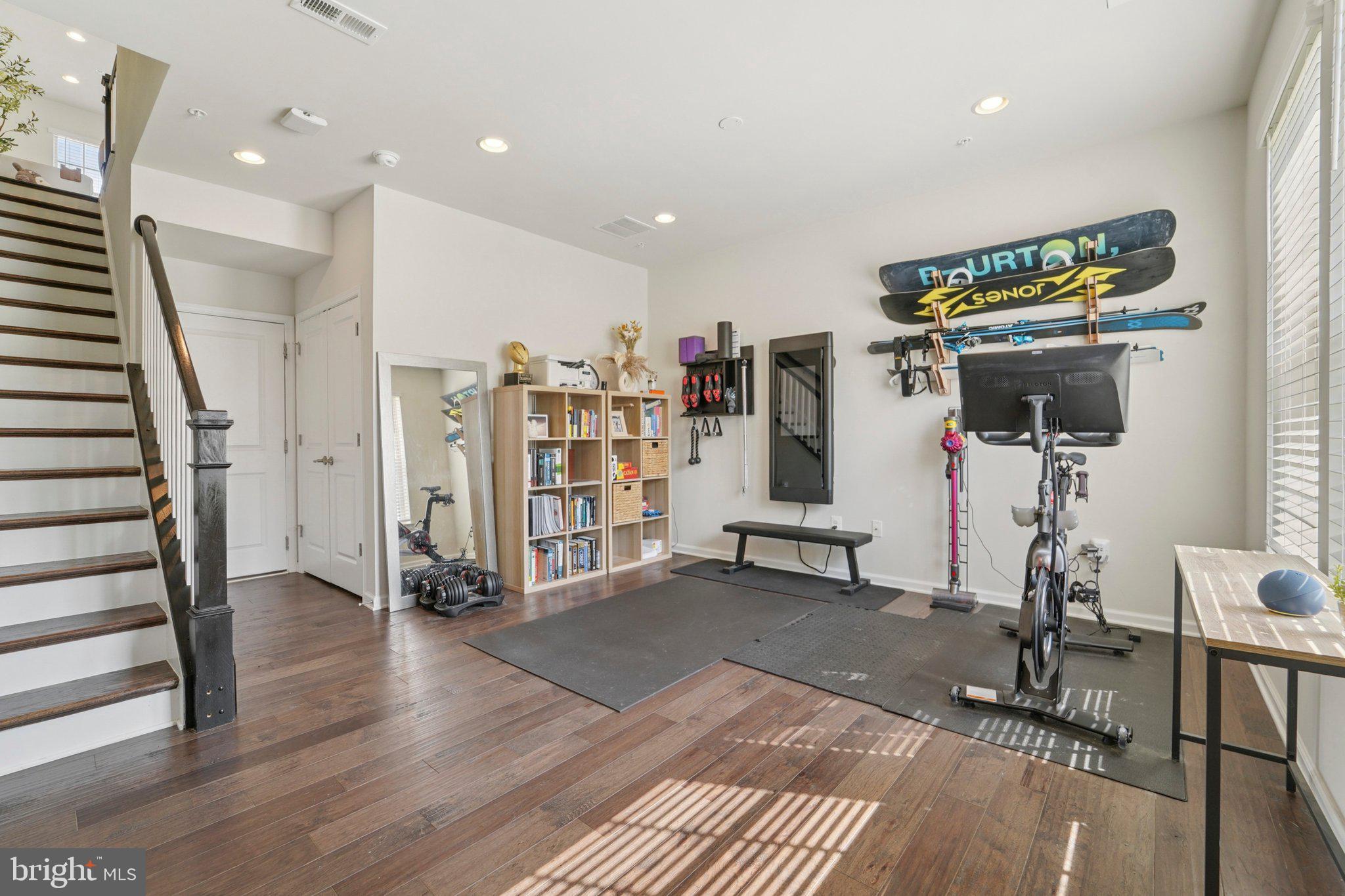 7812 ROSELLA LANE