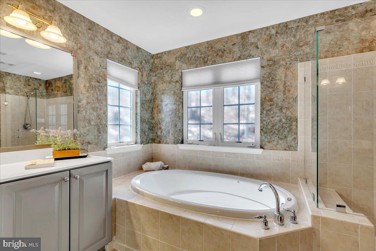 LORTON VALLEY NORTH - Residential