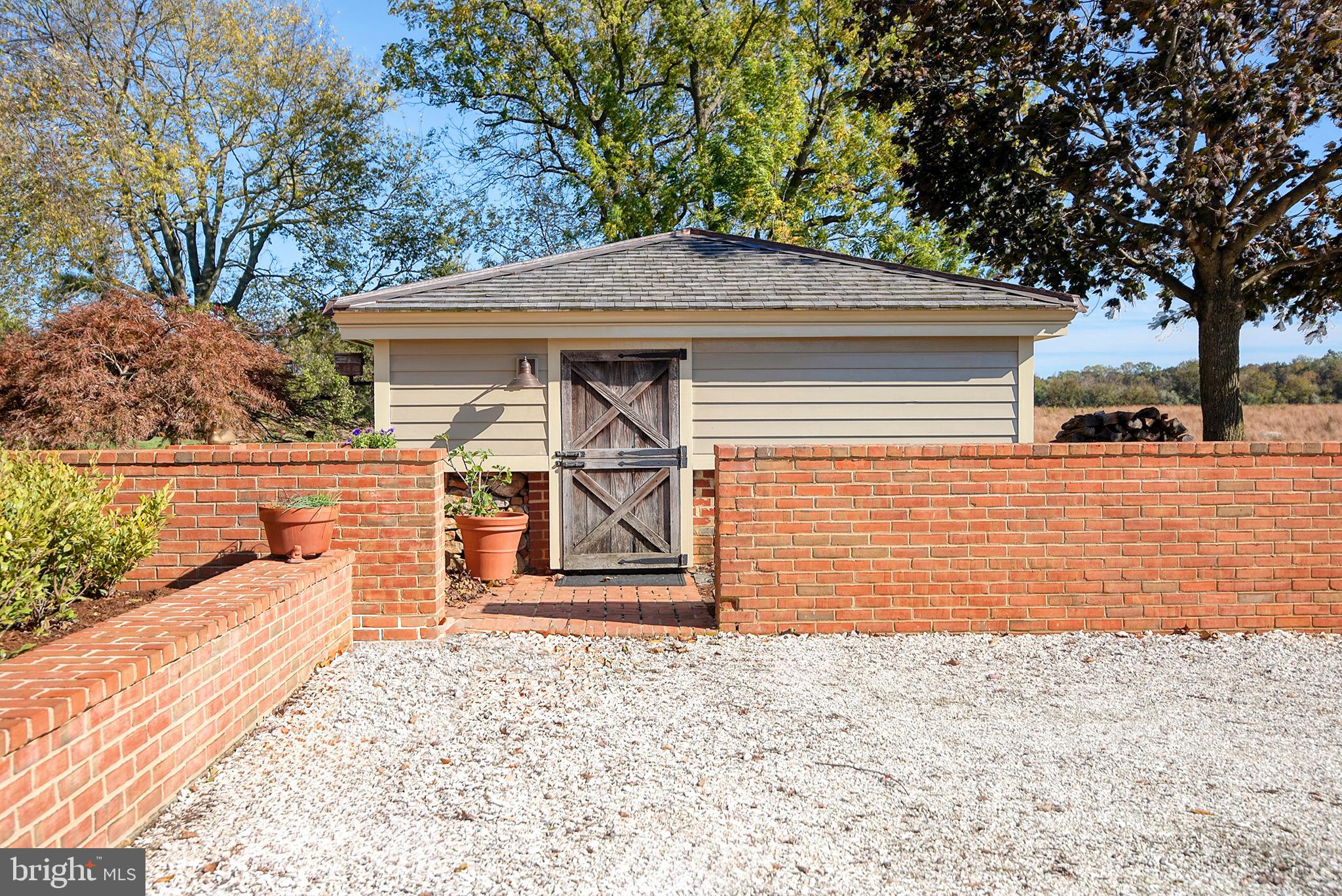 MELITOTA - Residential