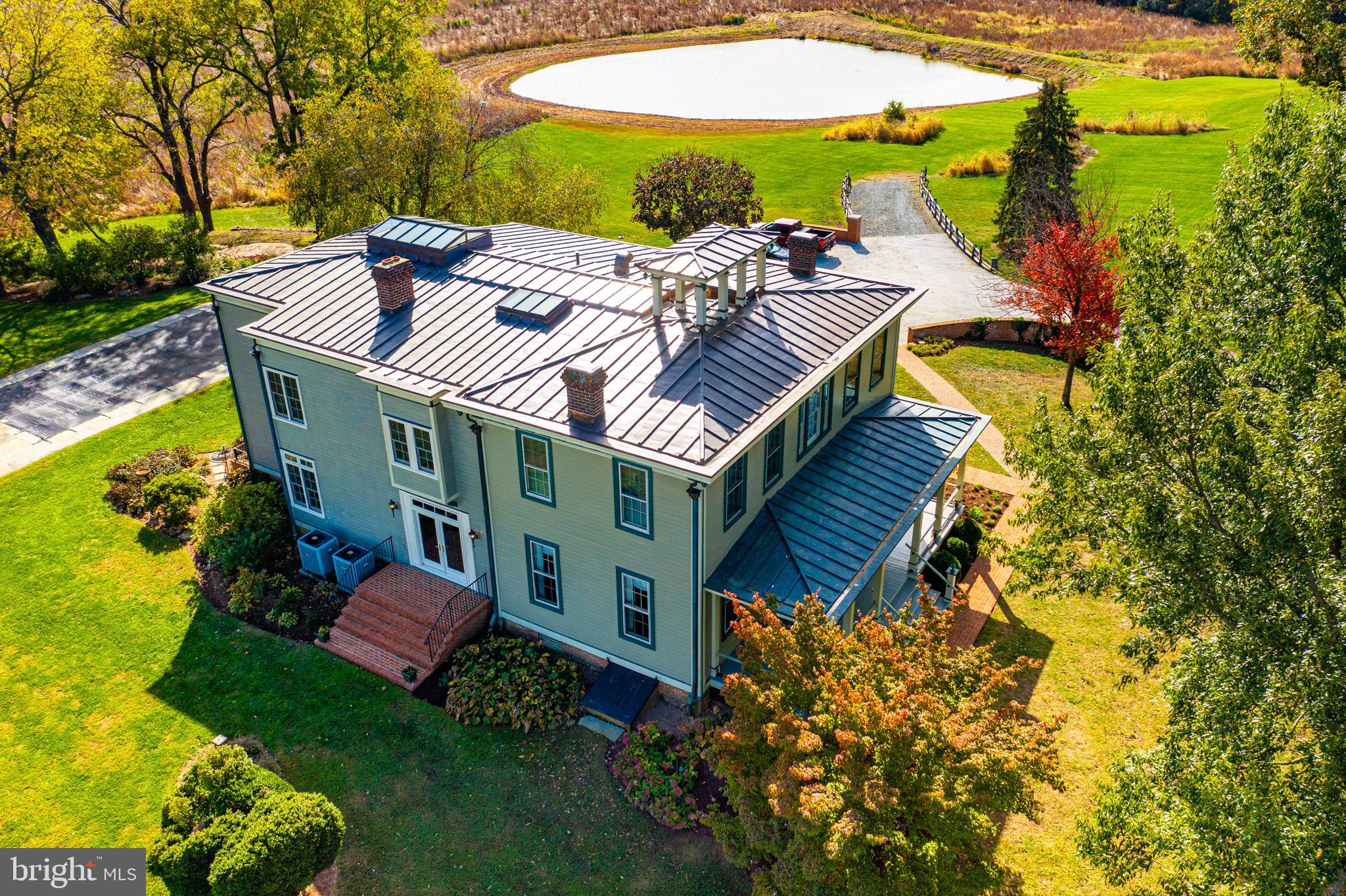 10121 FAIRLEE ROAD