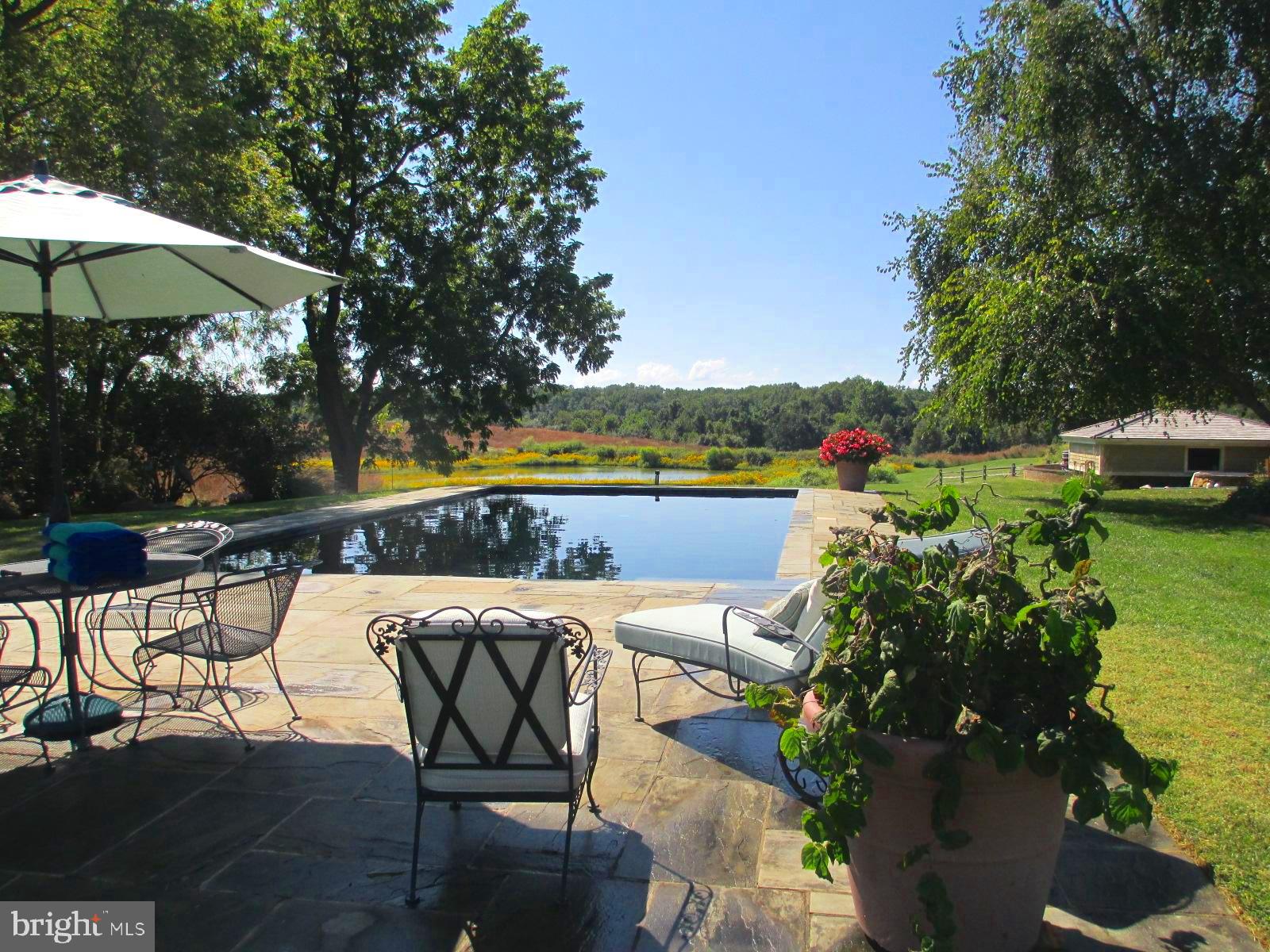 MELITOTA - Residential