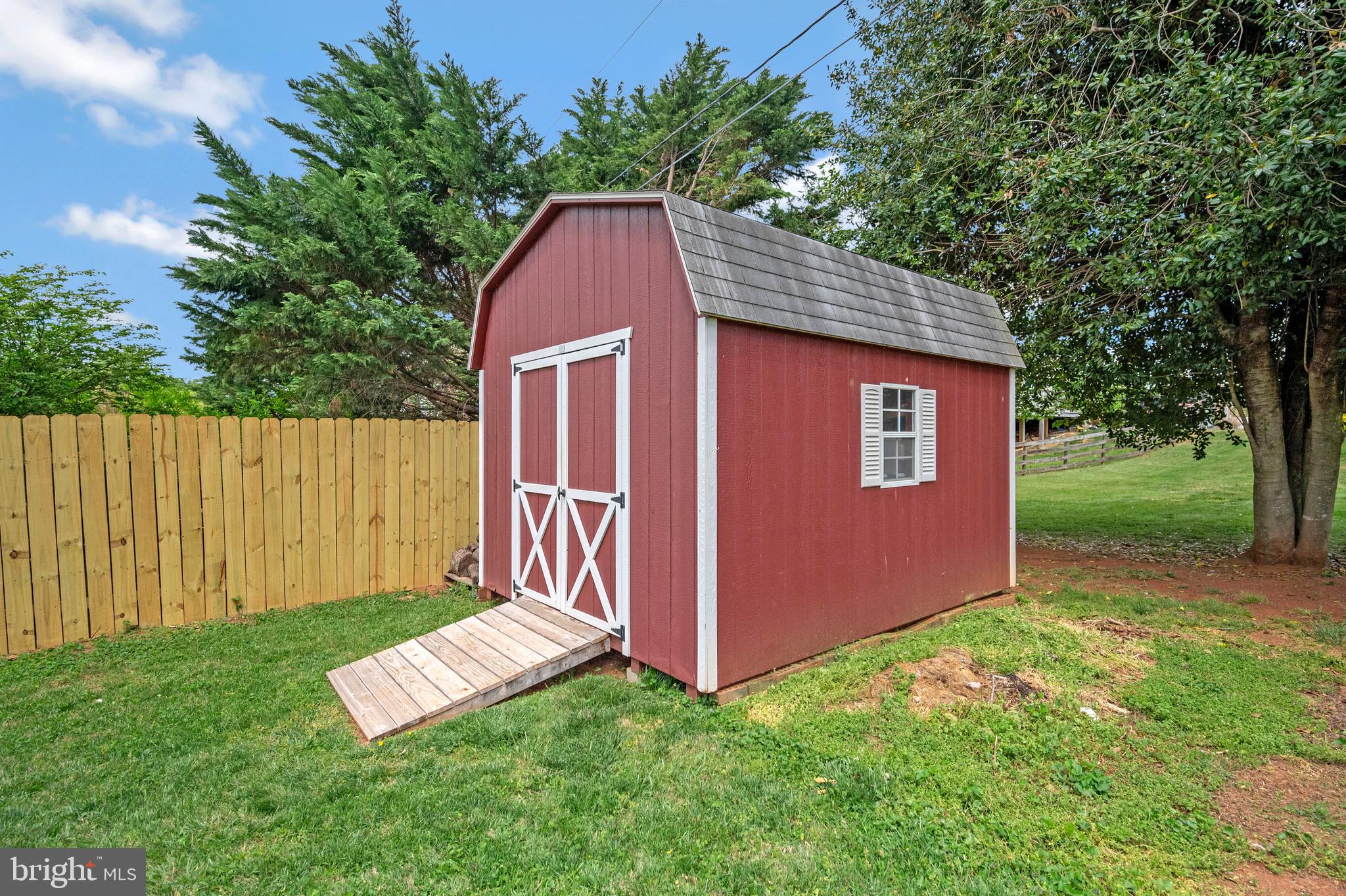 FARMINGTON HEIGHTS - Residential