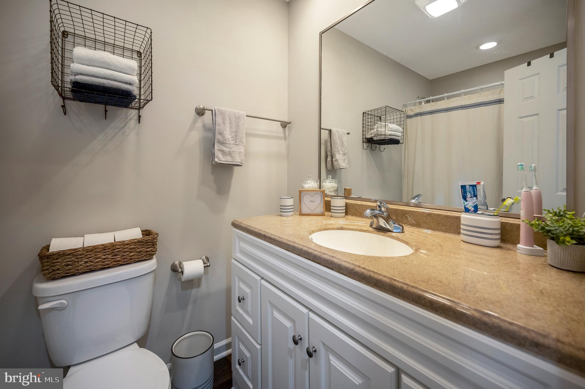 FARMINGTON HEIGHTS - Residential