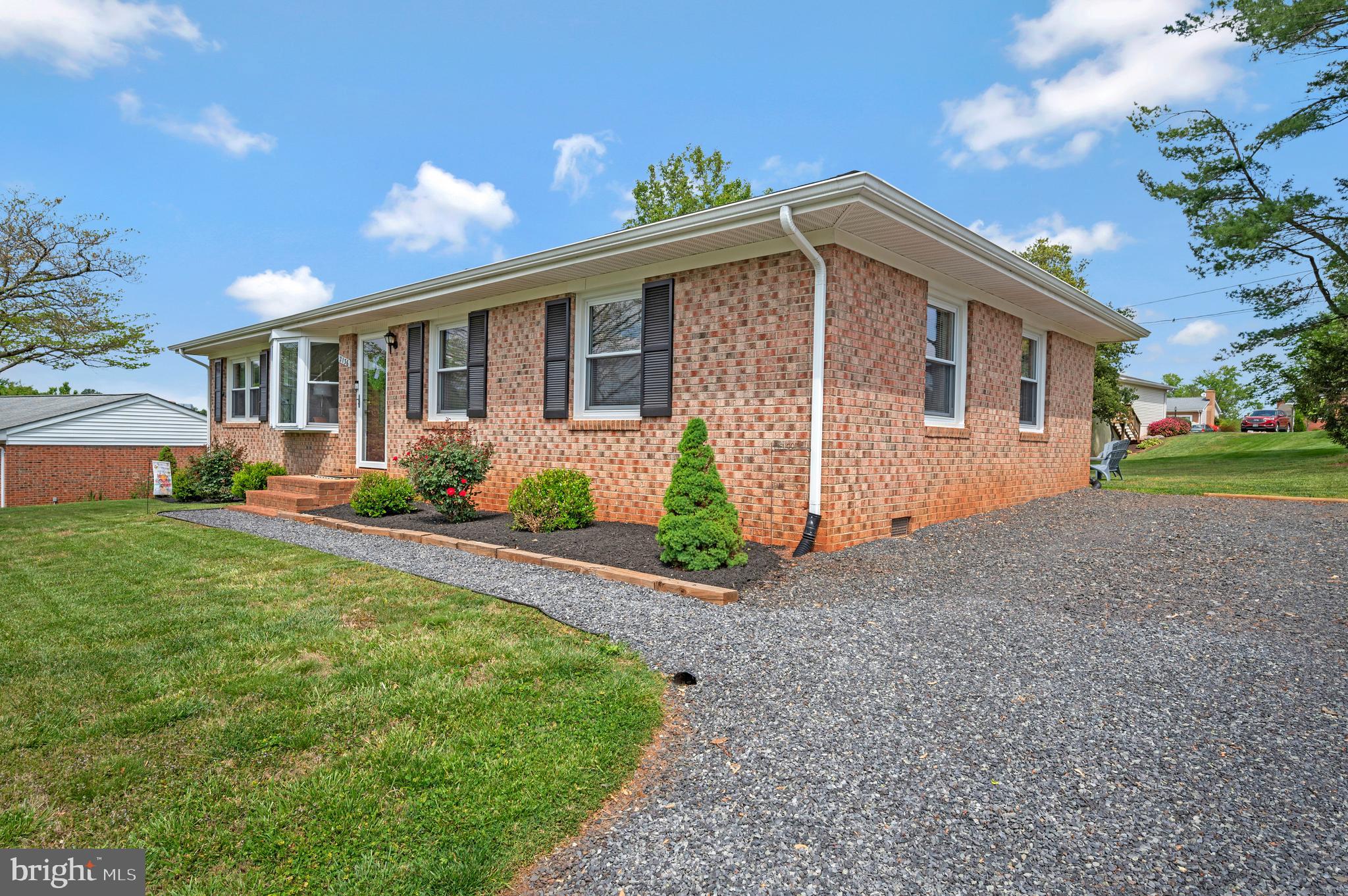 FARMINGTON HEIGHTS - Residential