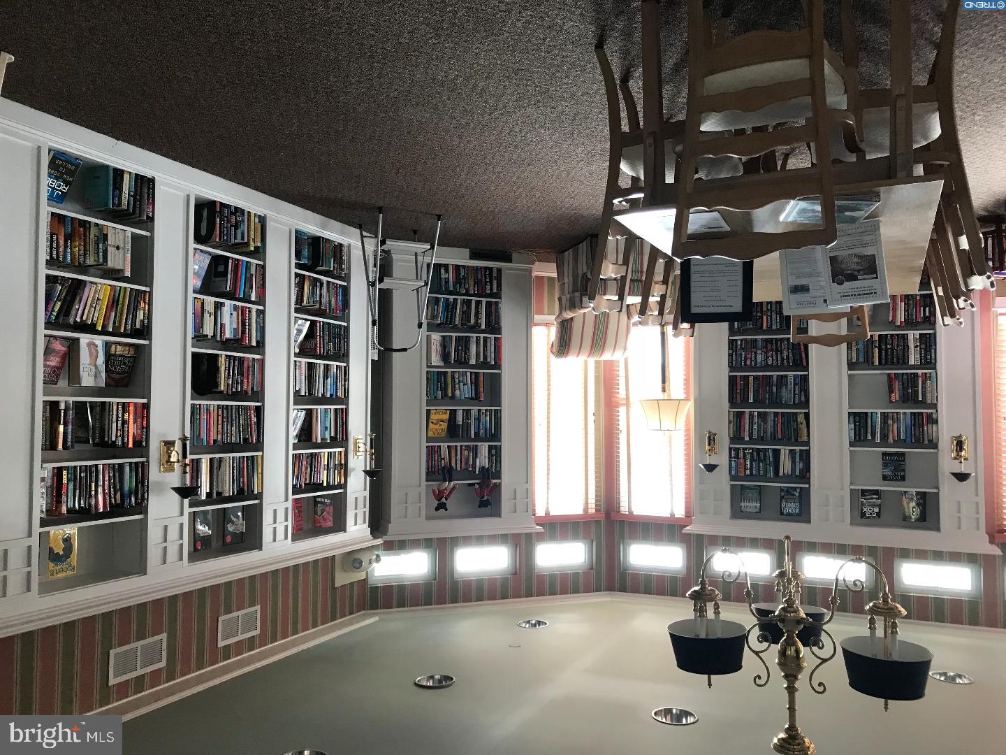 FOX HILL FARM - Residential