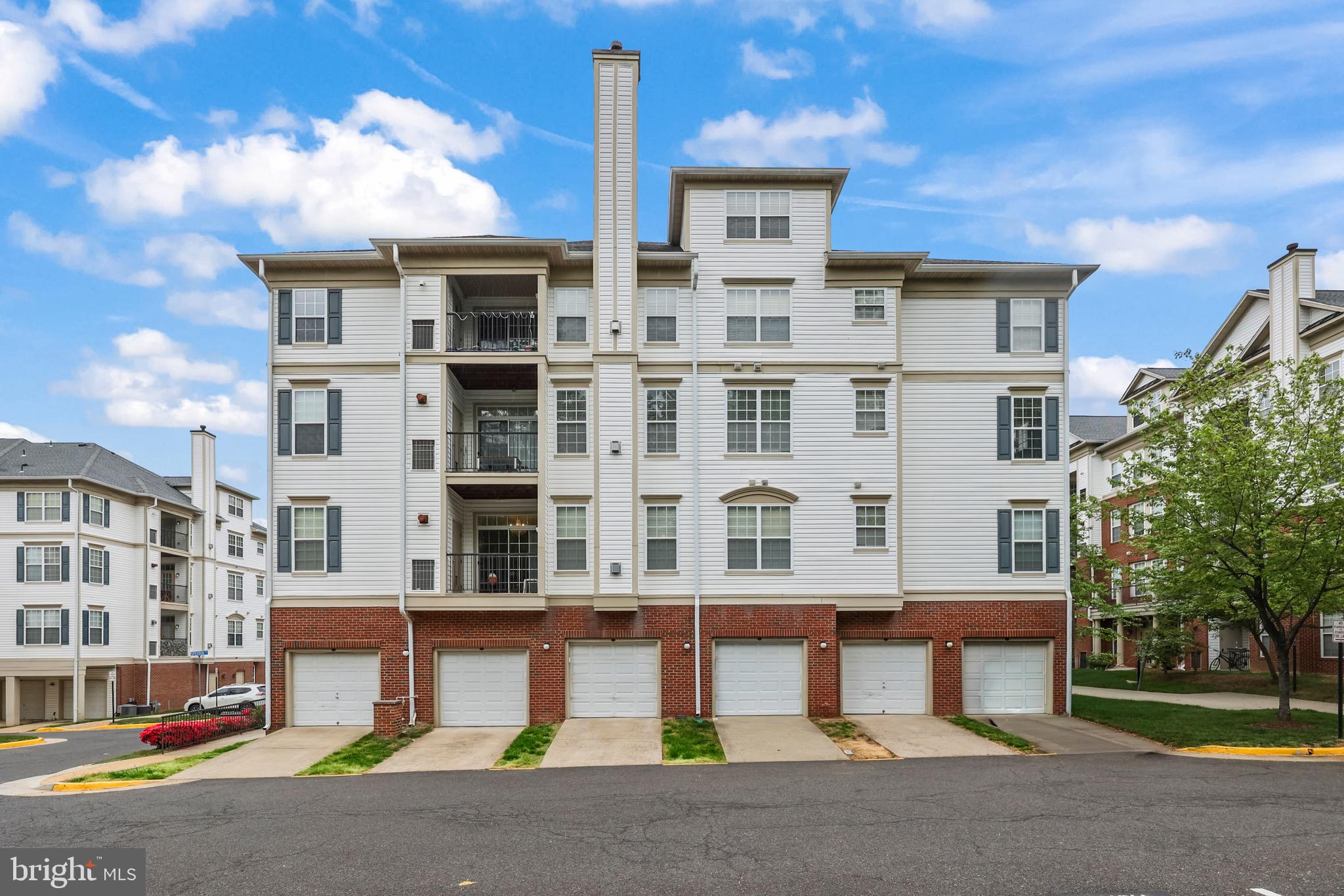 COURTS AT WESCOTT RIDGE - Residential