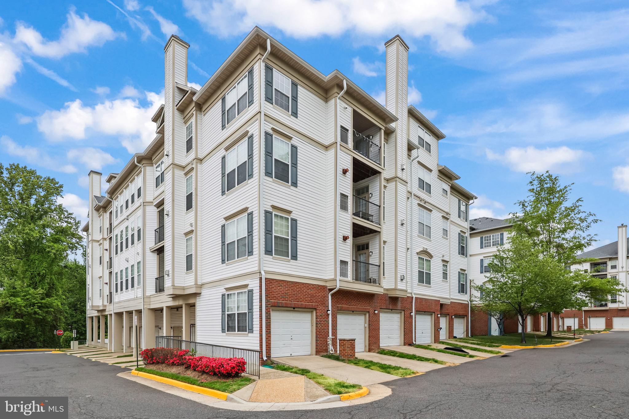 COURTS AT WESCOTT RIDGE - Residential