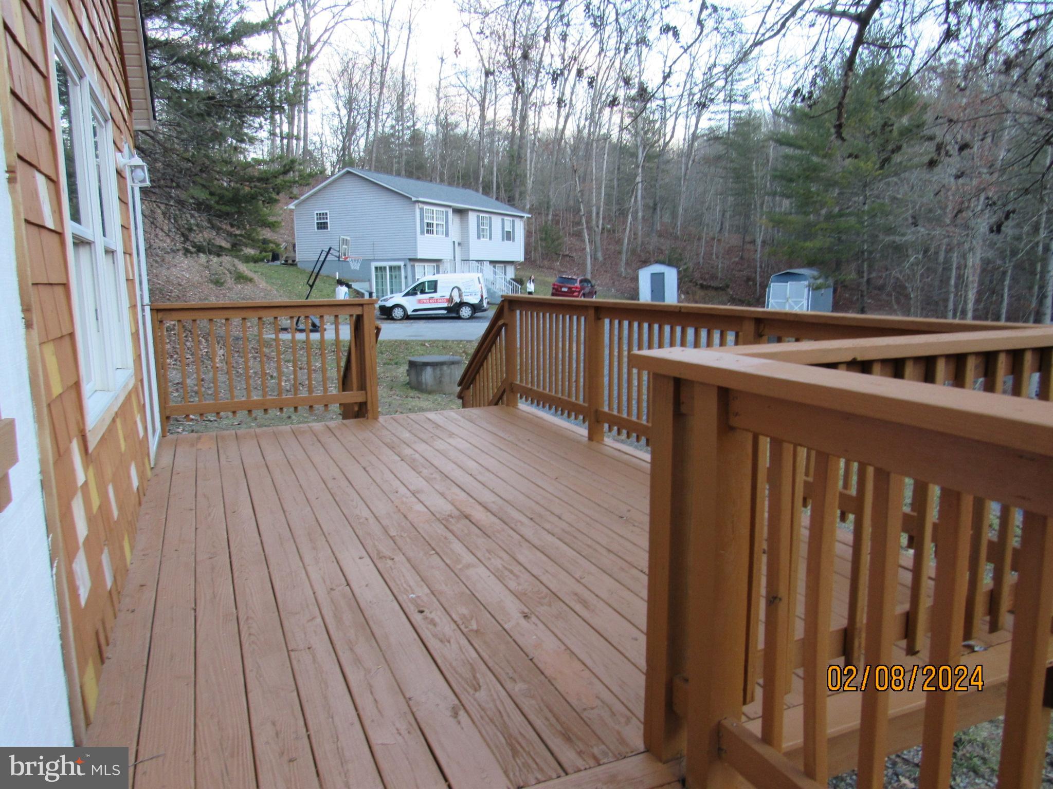 APPLE MT LAKE WEST - Residential Lease