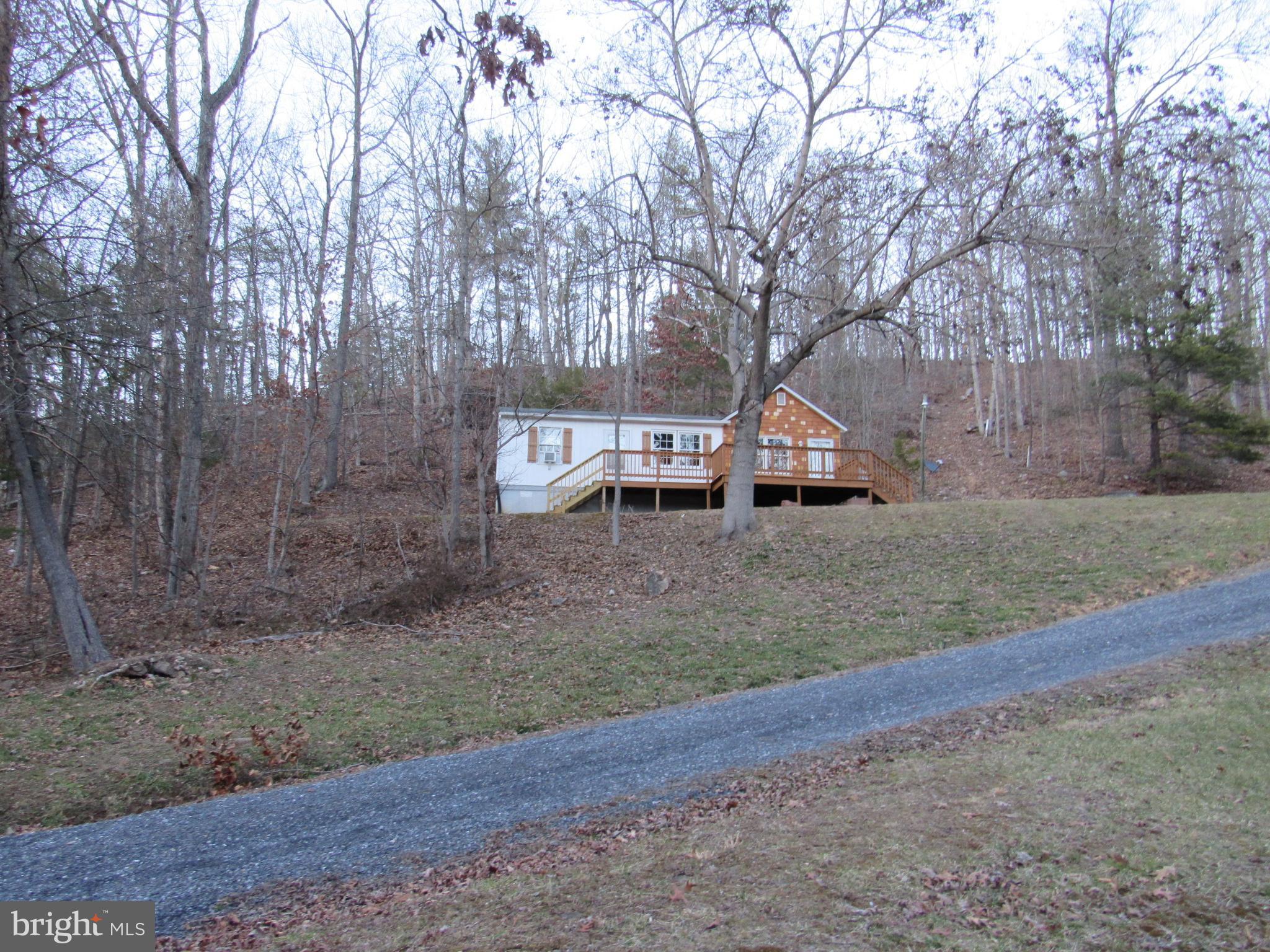 APPLE MT LAKE WEST - Residential Lease