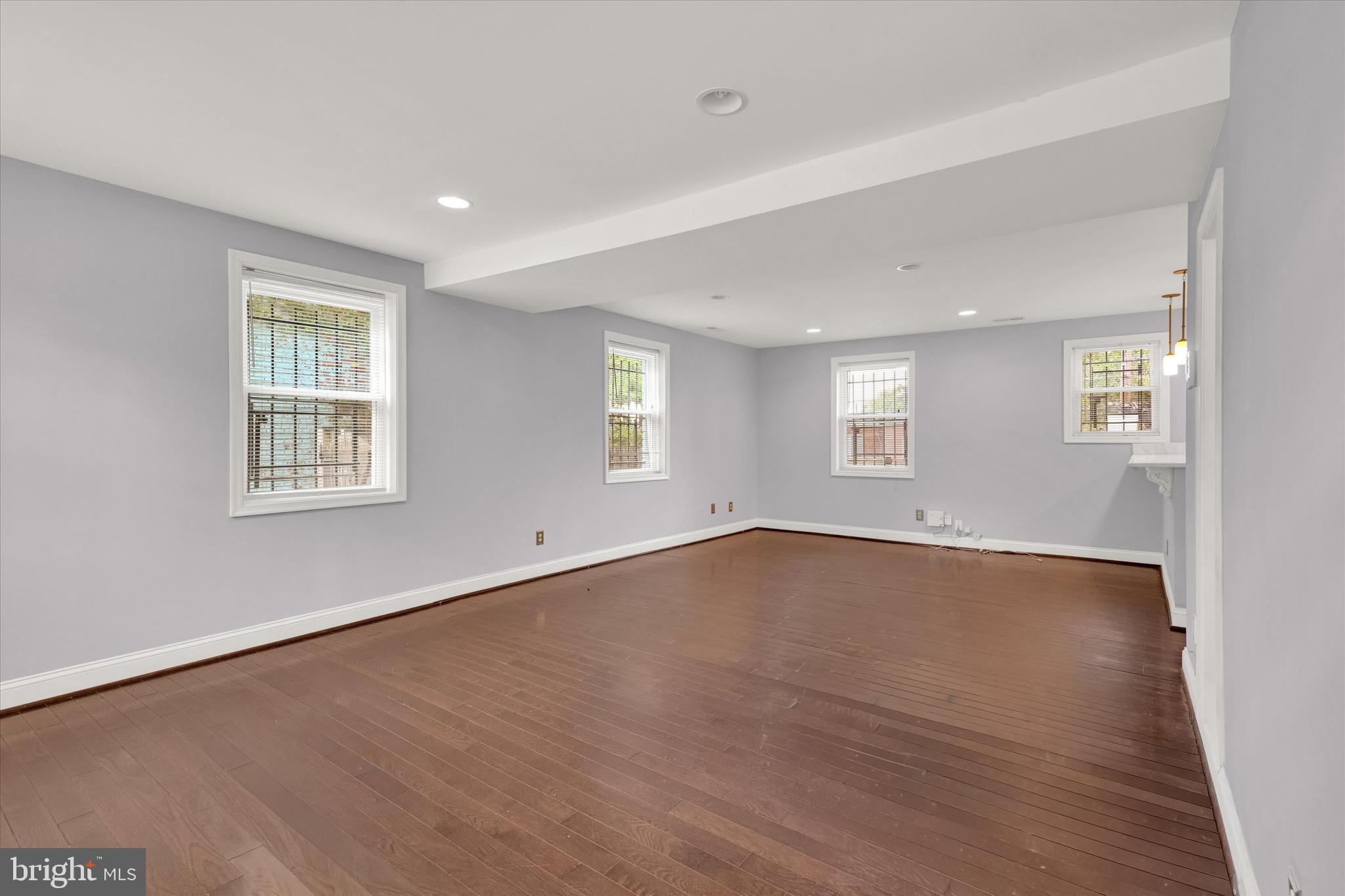 2336 PAYNE TERRACE SE