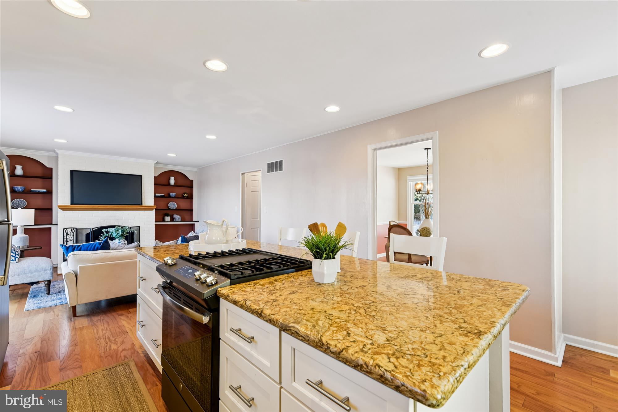 WEST TOWSON - Residential