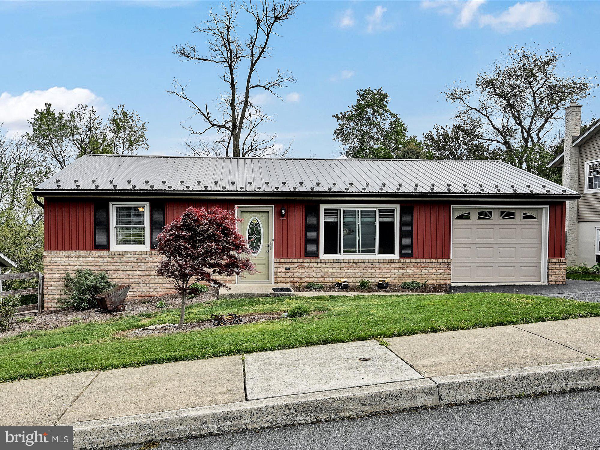 PIONEER ESTATES - Residential