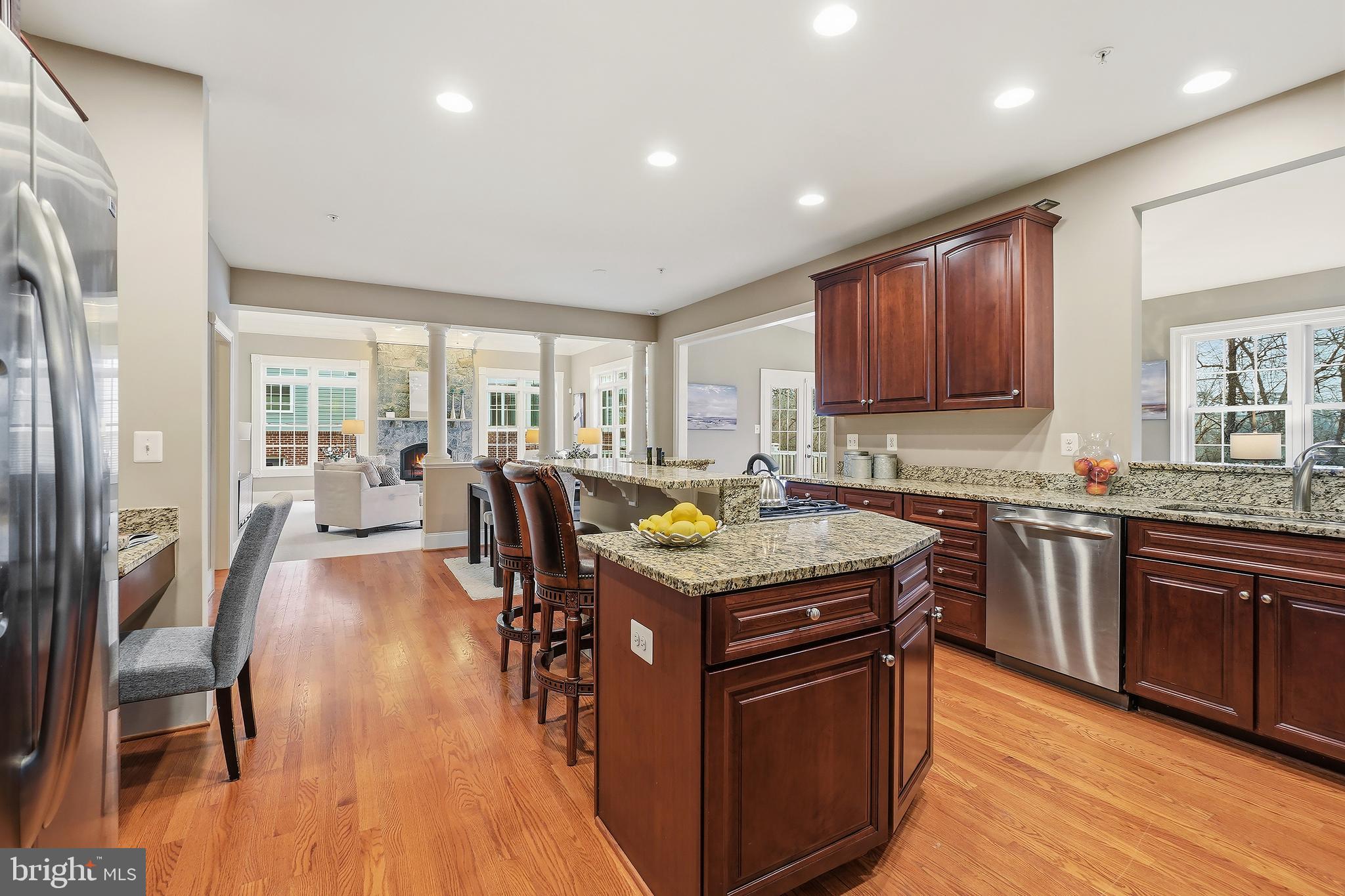 STONE LAKE - Residential