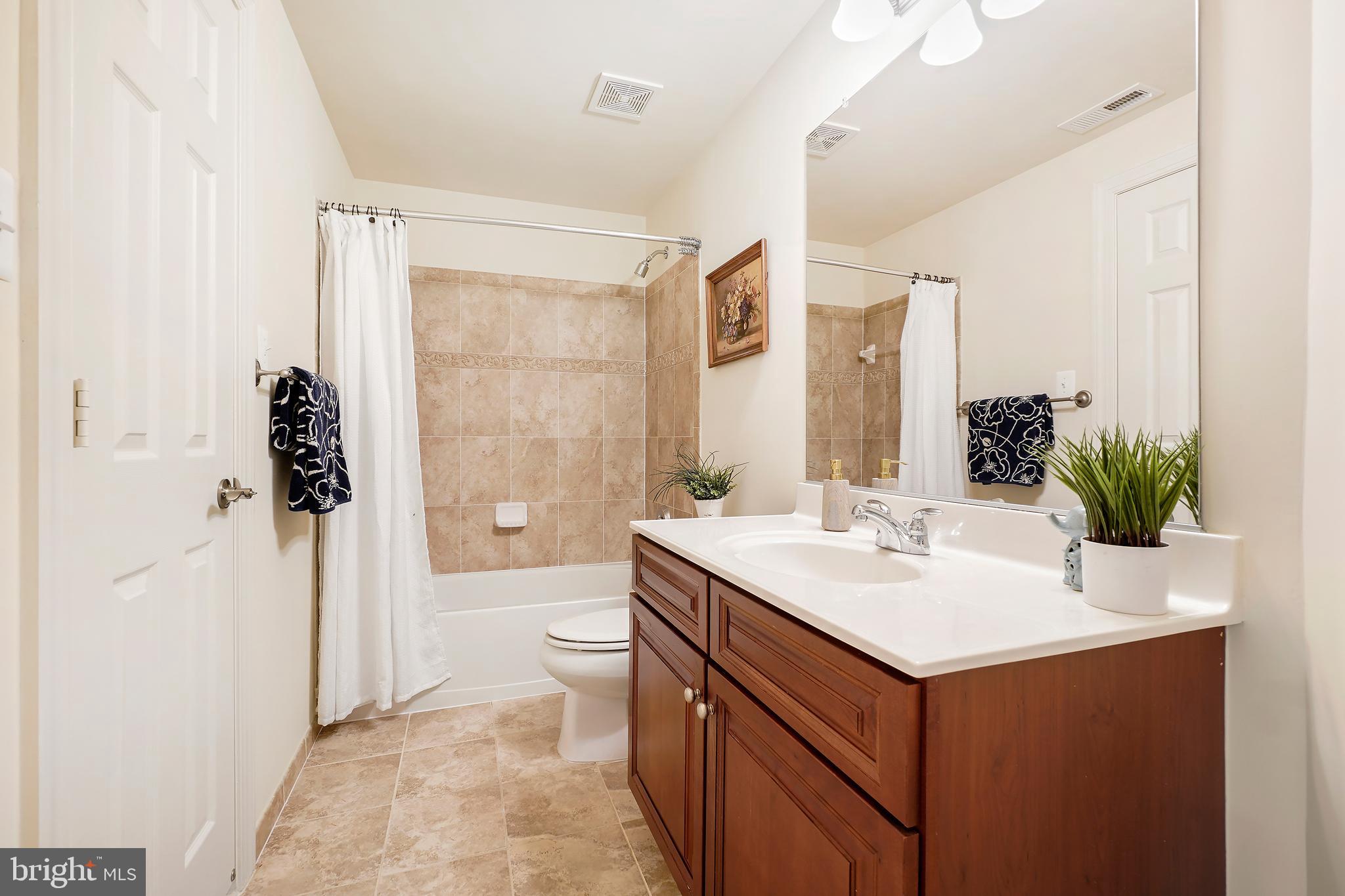 STONE LAKE - Residential