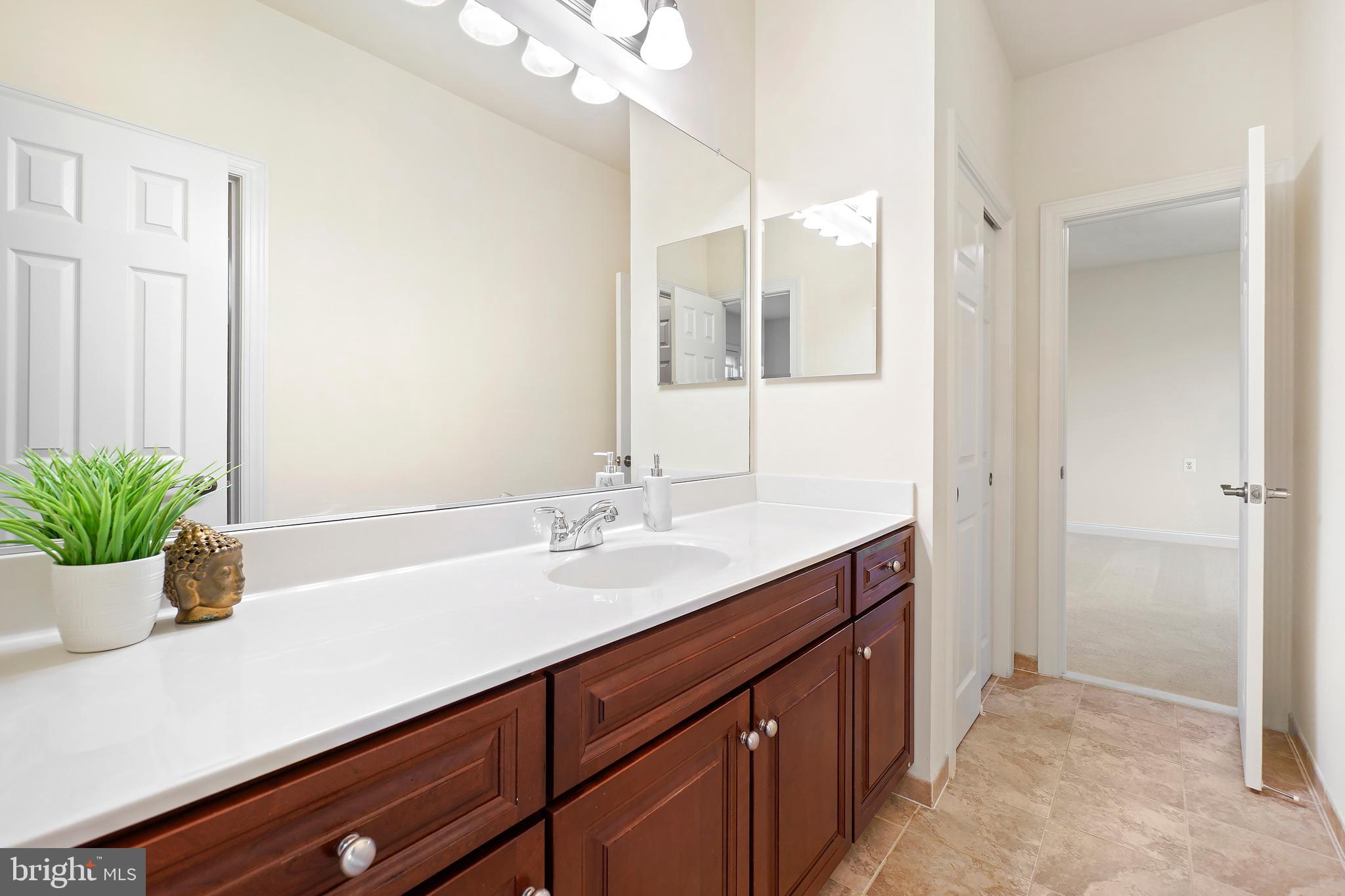 STONE LAKE - Residential