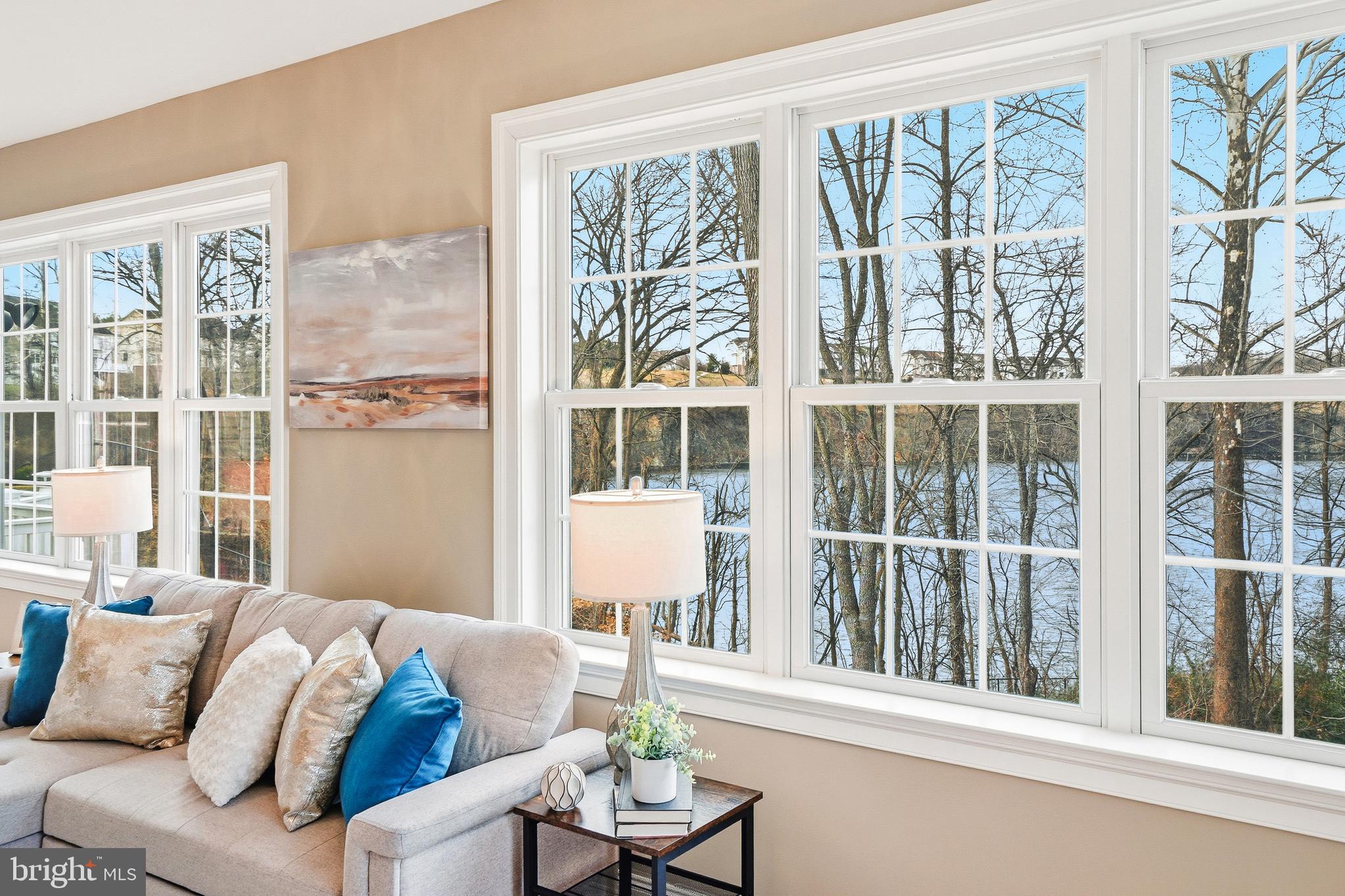 STONE LAKE - Residential