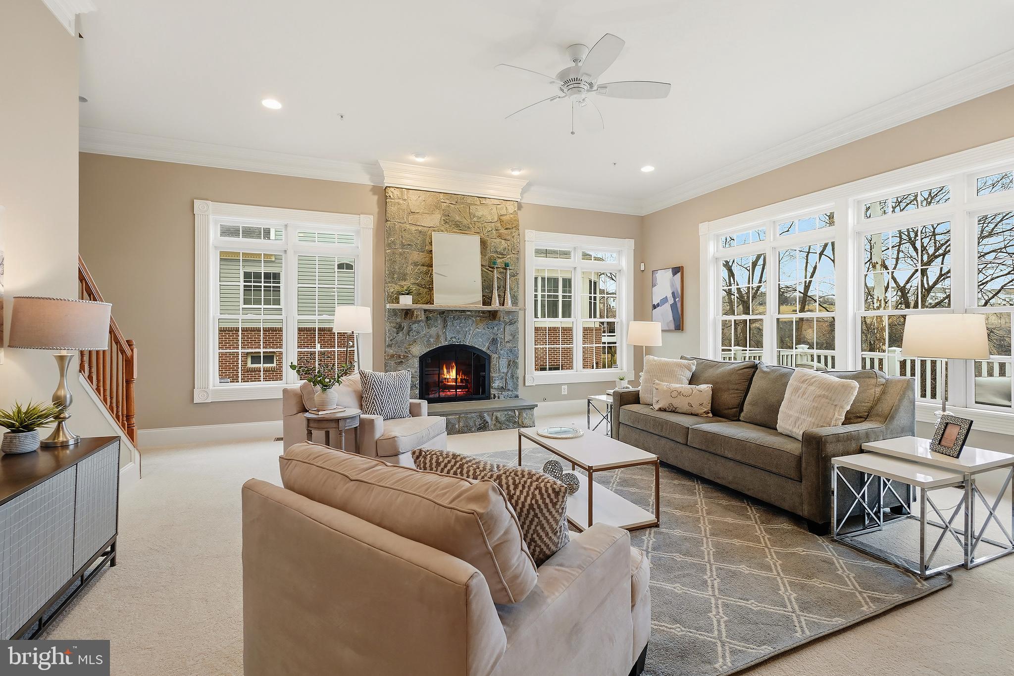 STONE LAKE - Residential